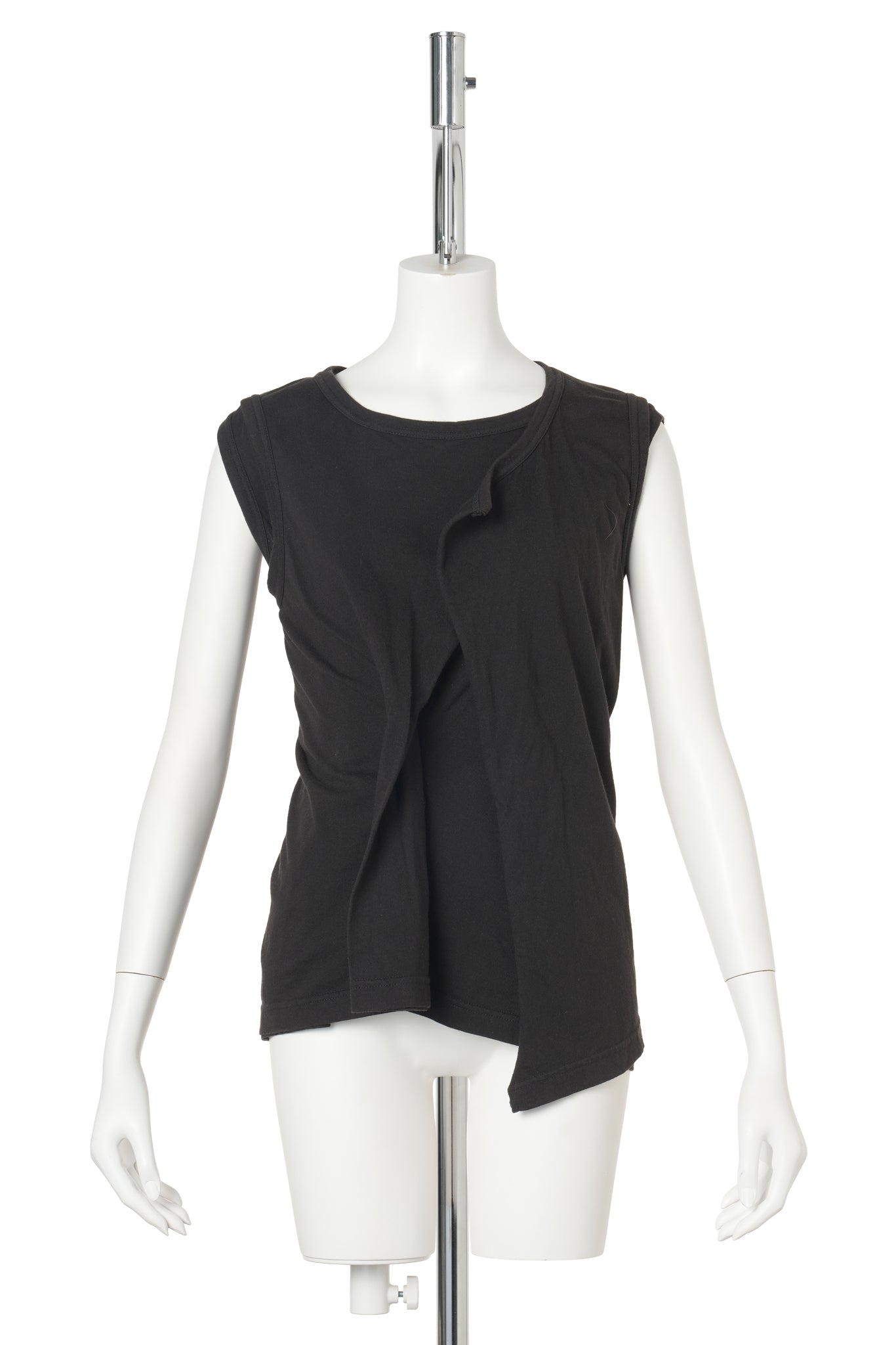 LAYERED SLEEVELESS TOP / BLACK