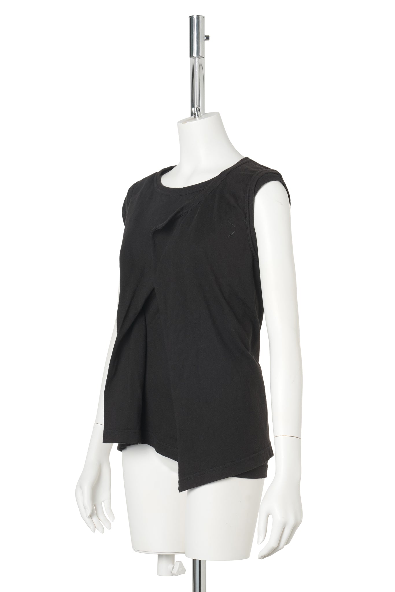 LAYERED SLEEVELESS TOP / BLACK