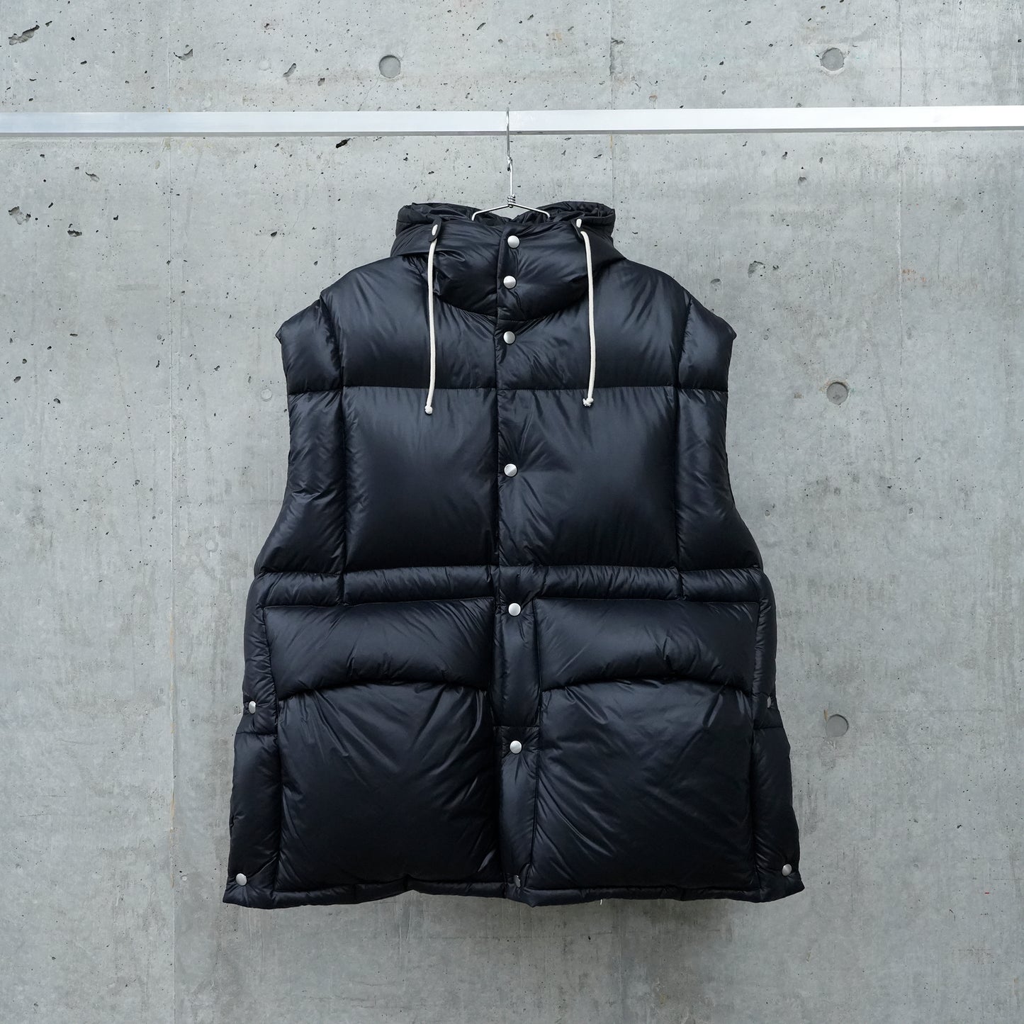 + DOWN JACKET / 001