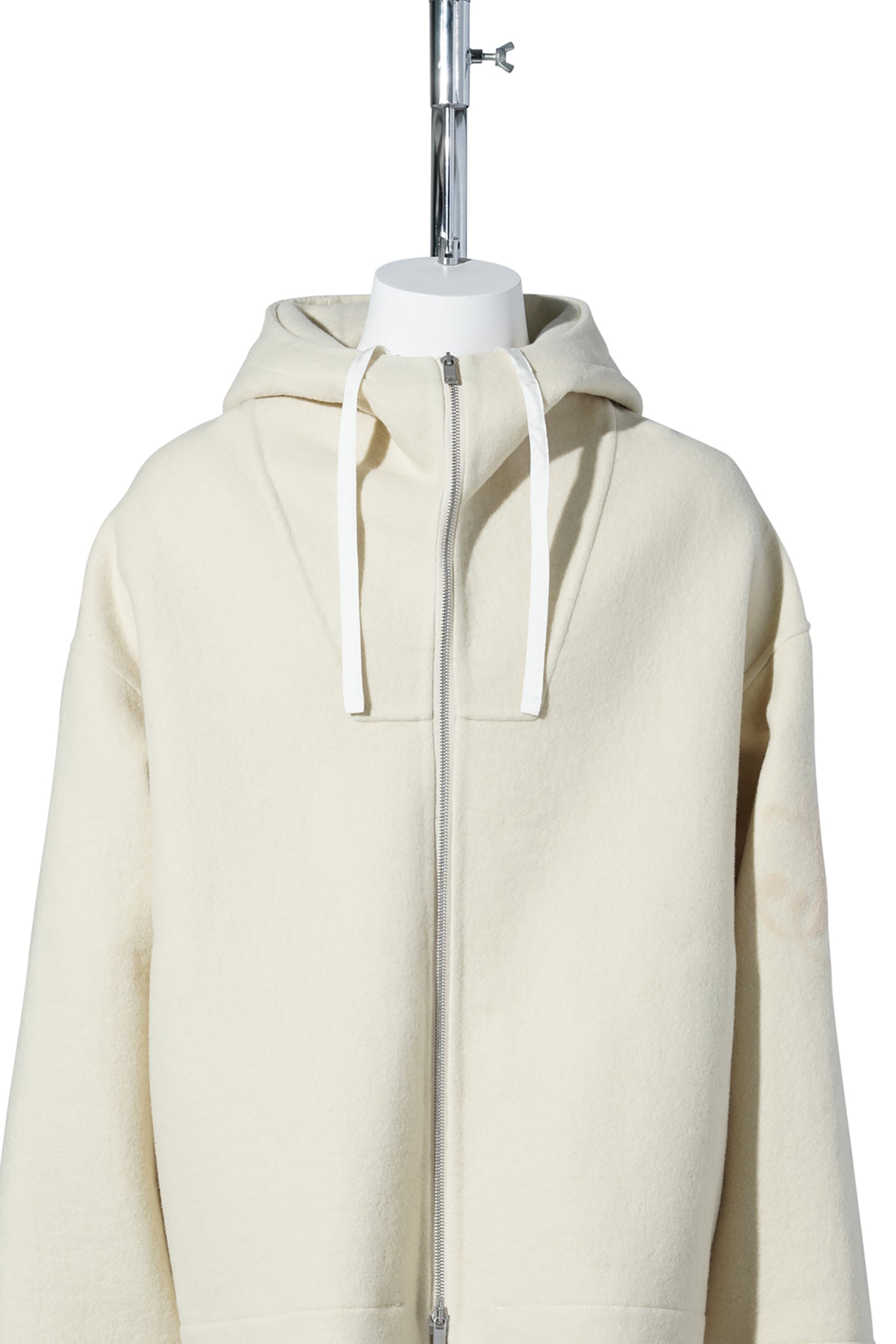 + SPORTSWEAR / 261
