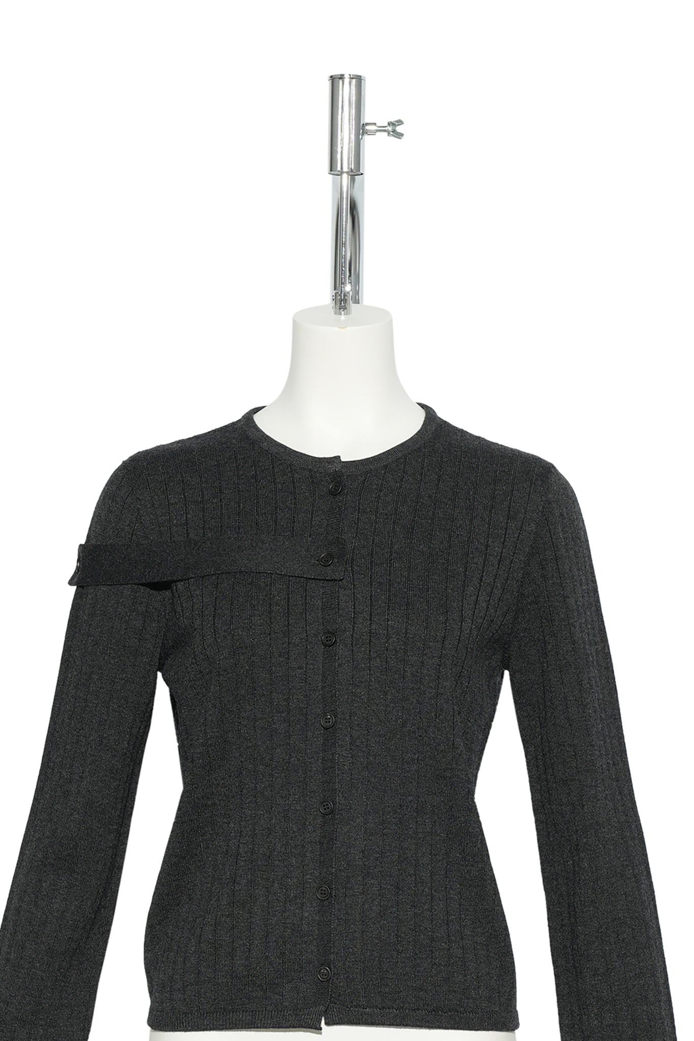 BUTTONED STRAP CARDIGAN / DARKGRAY