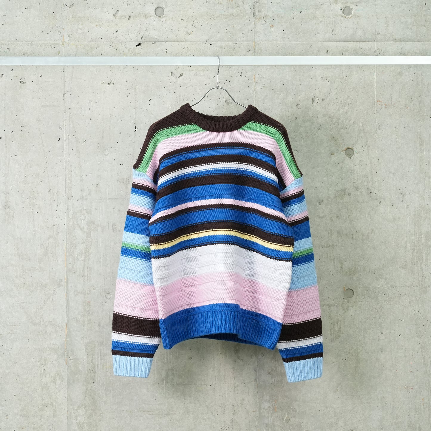 SWEATER / 899