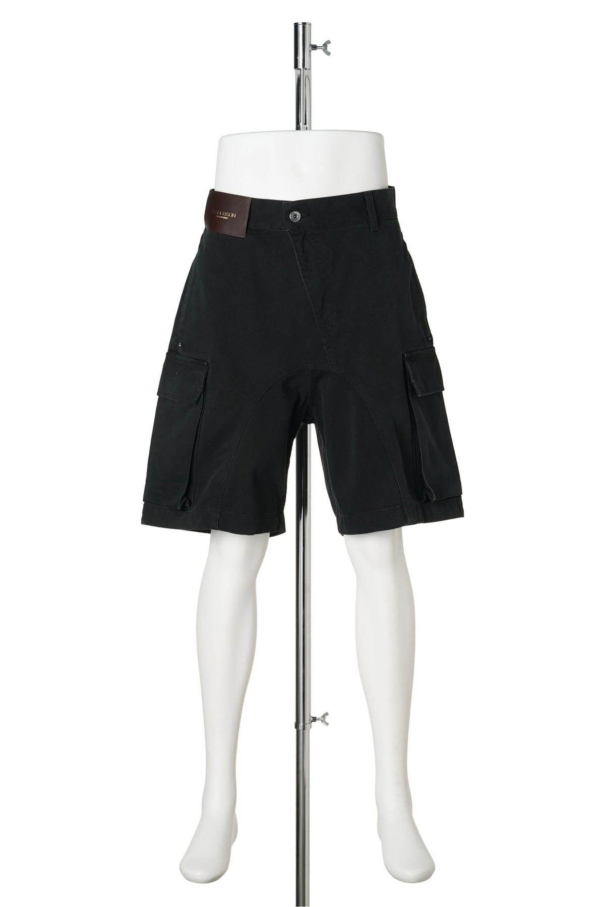 TWISTED PATCH POCKET SHORT / 999:BLACK