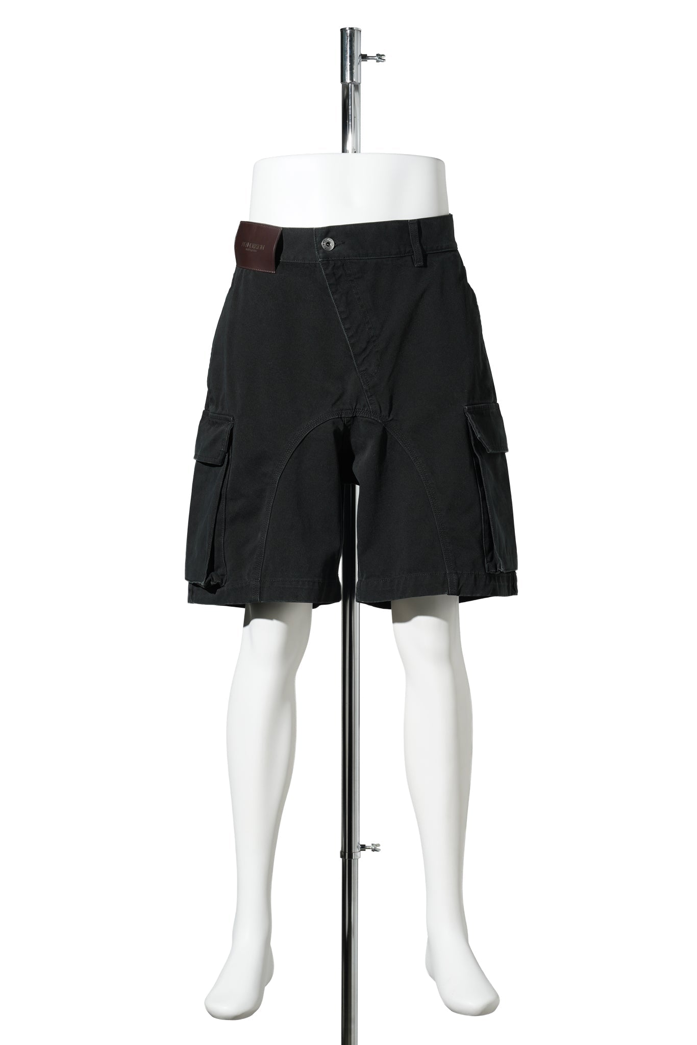 TWISTED PATCH POCKET SHORT / 999:BLACK