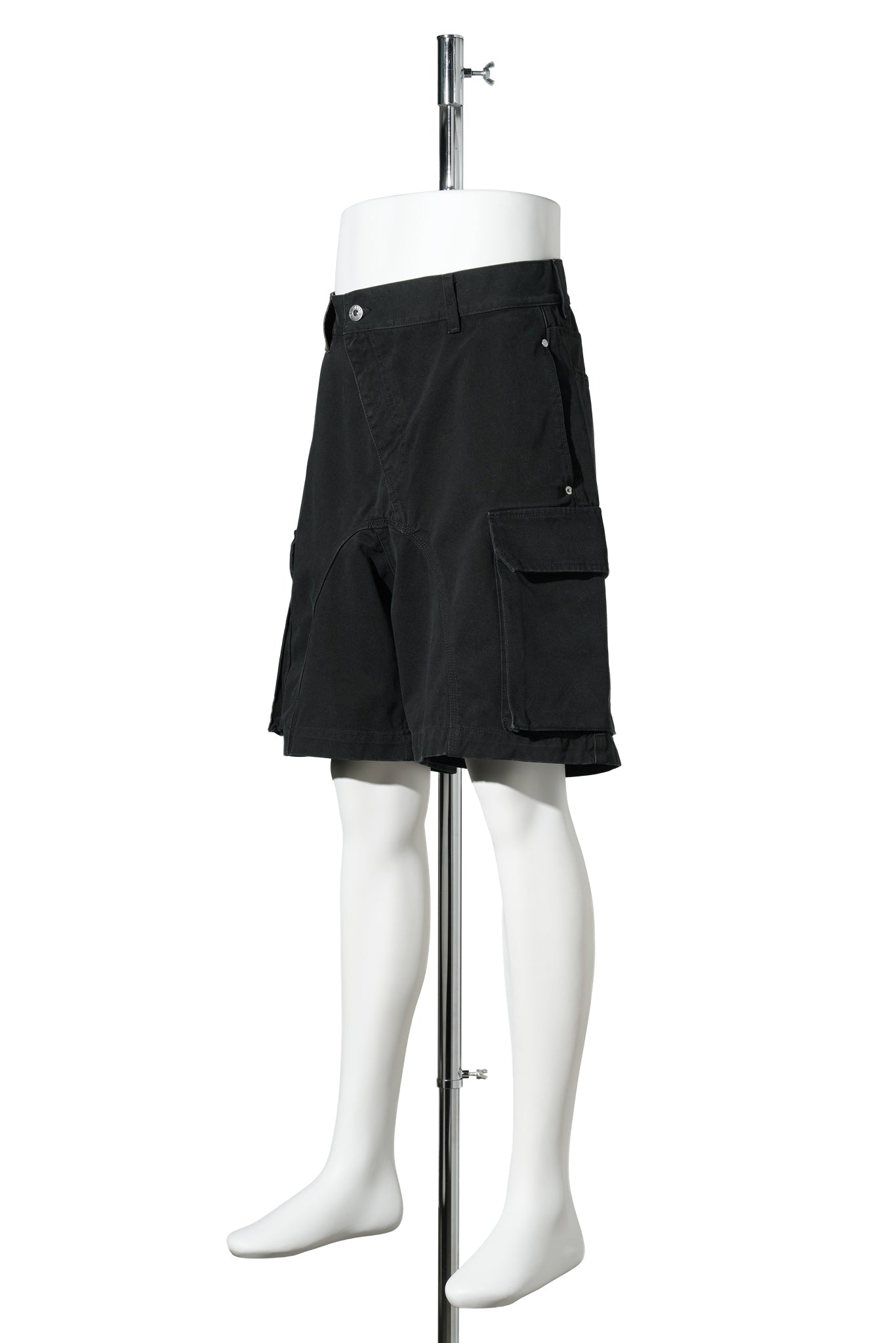 TWISTED PATCH POCKET SHORT / 999:BLACK