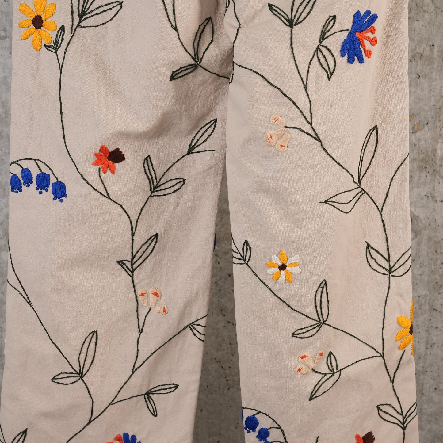 HAND EMBROIDERY PANTS / BEIGE