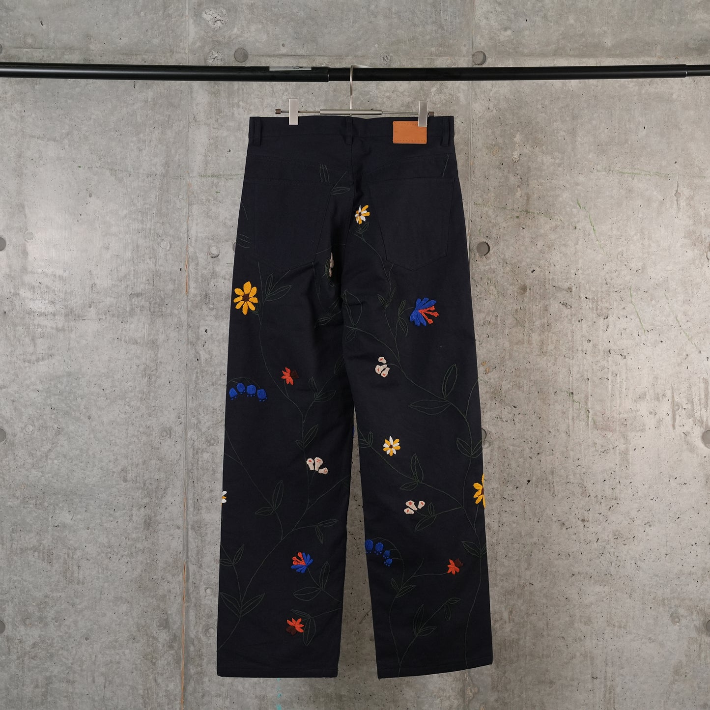 HAND EMBROIDERY PANTS / NAVY