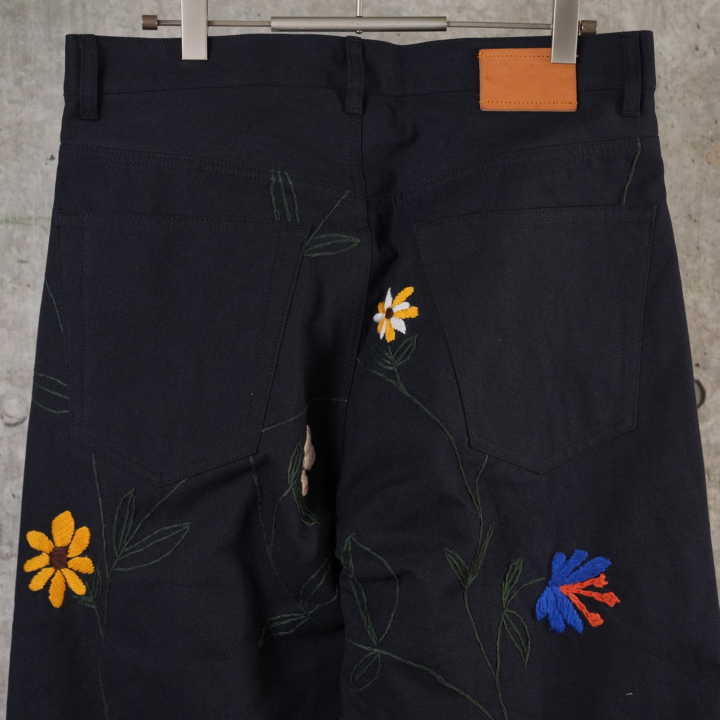 HAND EMBROIDERY PANTS / NAVY