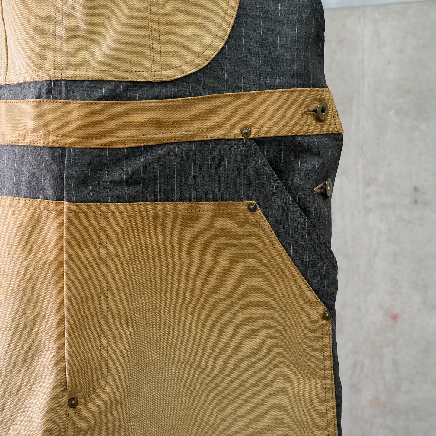 VINTAGE-EFFECT WORK JUMP SUITS / BEIGE