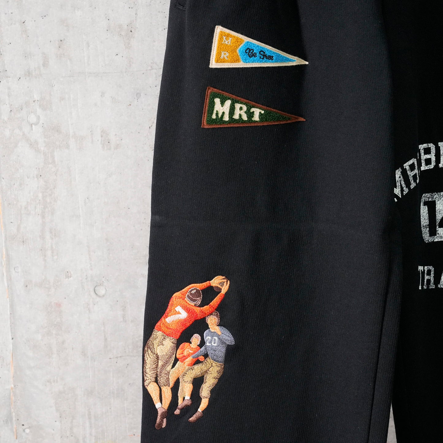 MULTI EMBODIED-DESIGN SWEATPANTS / BLACK