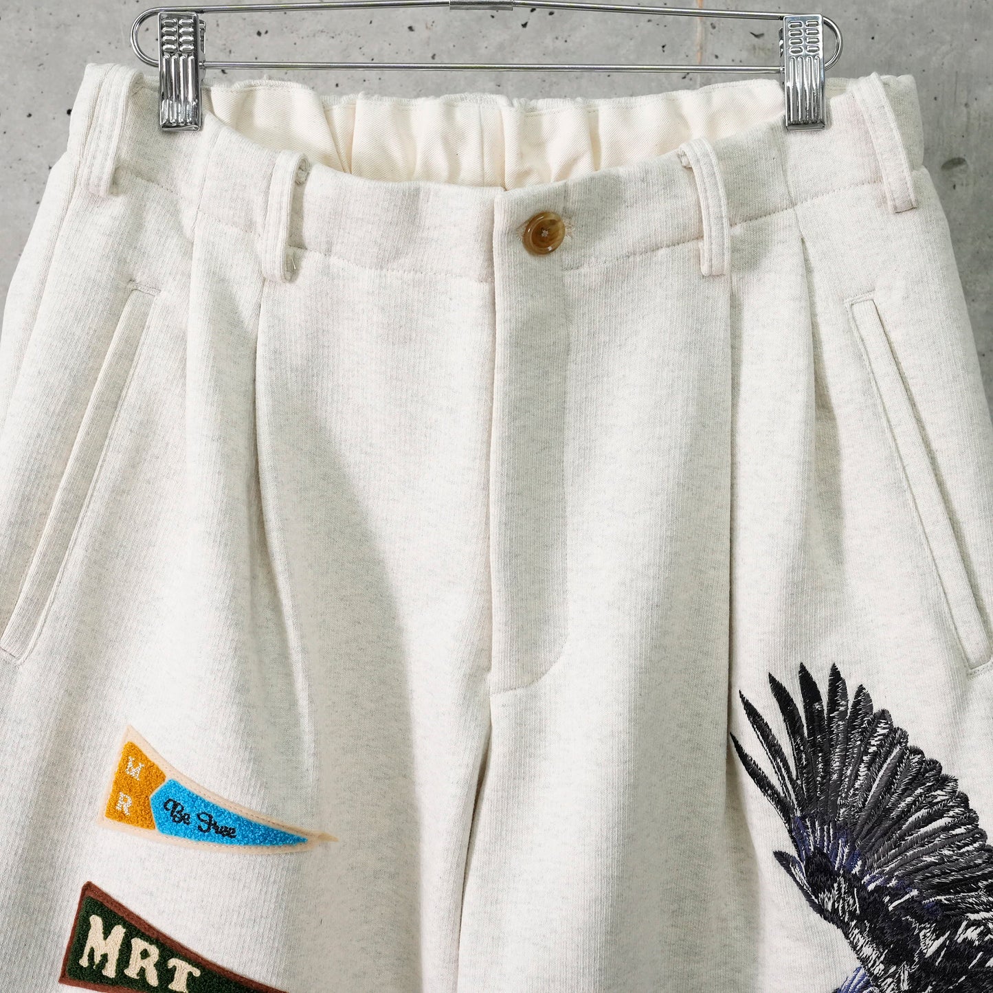 MULTI EMBODIED-DESIGN SWEATPANTS / OATMEAL