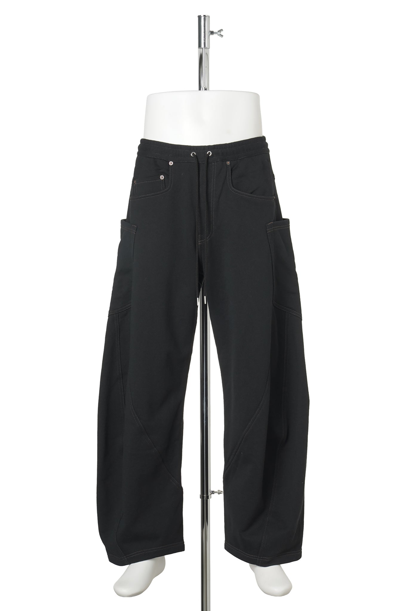 3D CUTTING SWEAT PANTS / BLACK