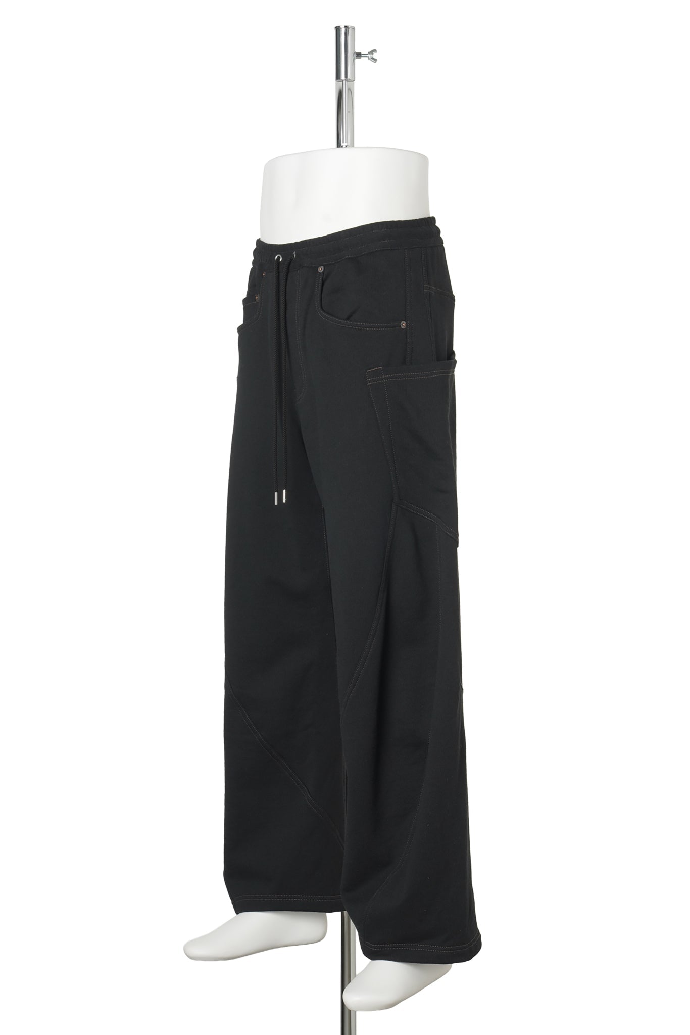 3D CUTTING SWEAT PANTS / BLACK
