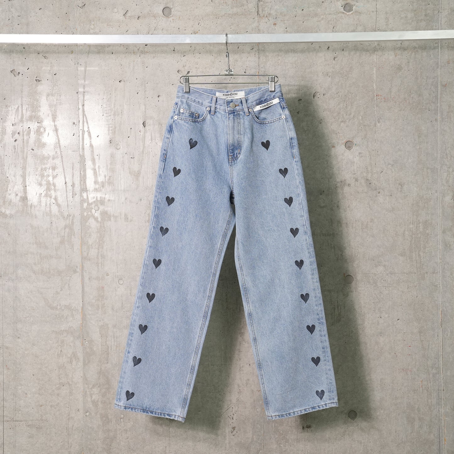 HEART STAMPED JEANS / SKY BLUE