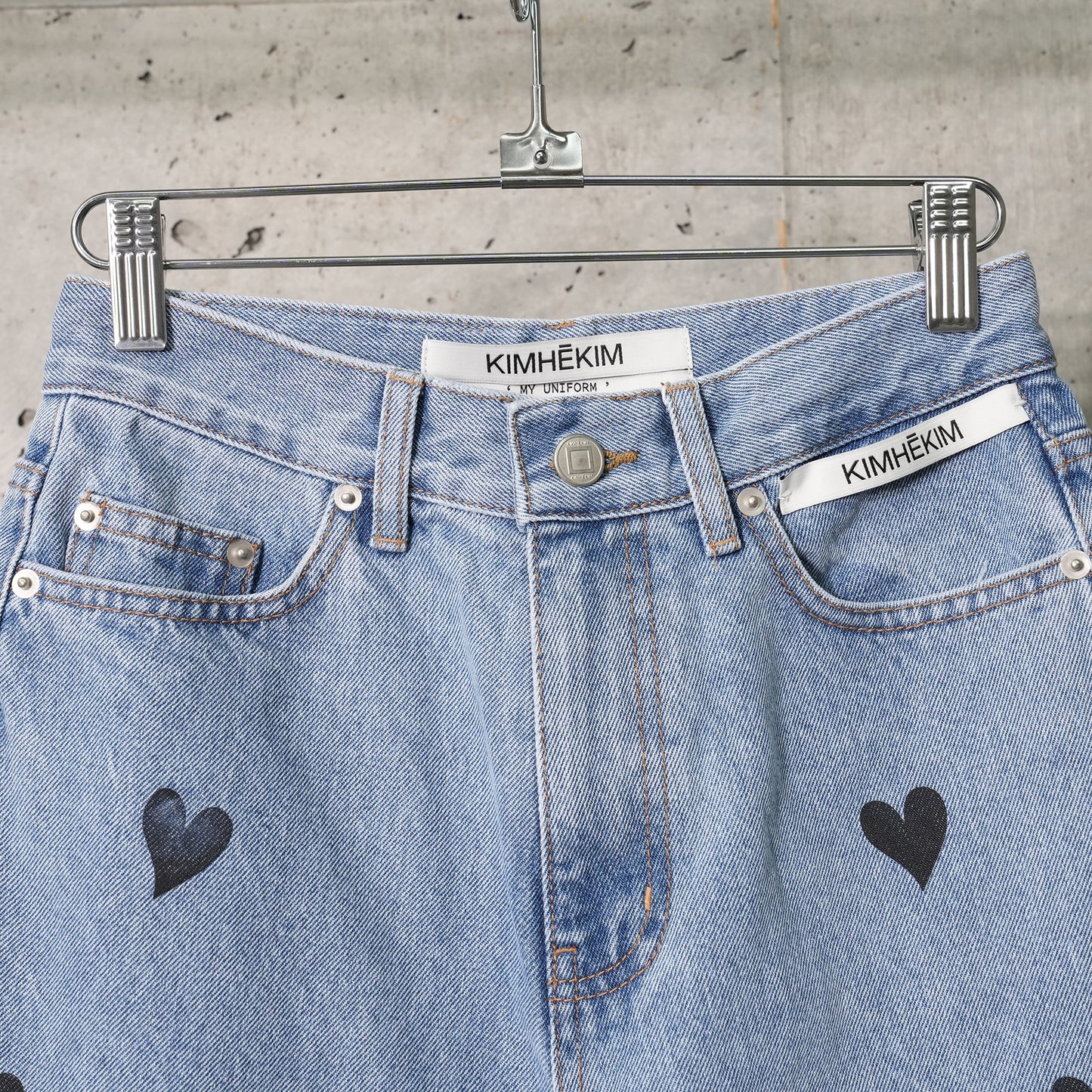 HEART STAMPED JEANS / SKY BLUE