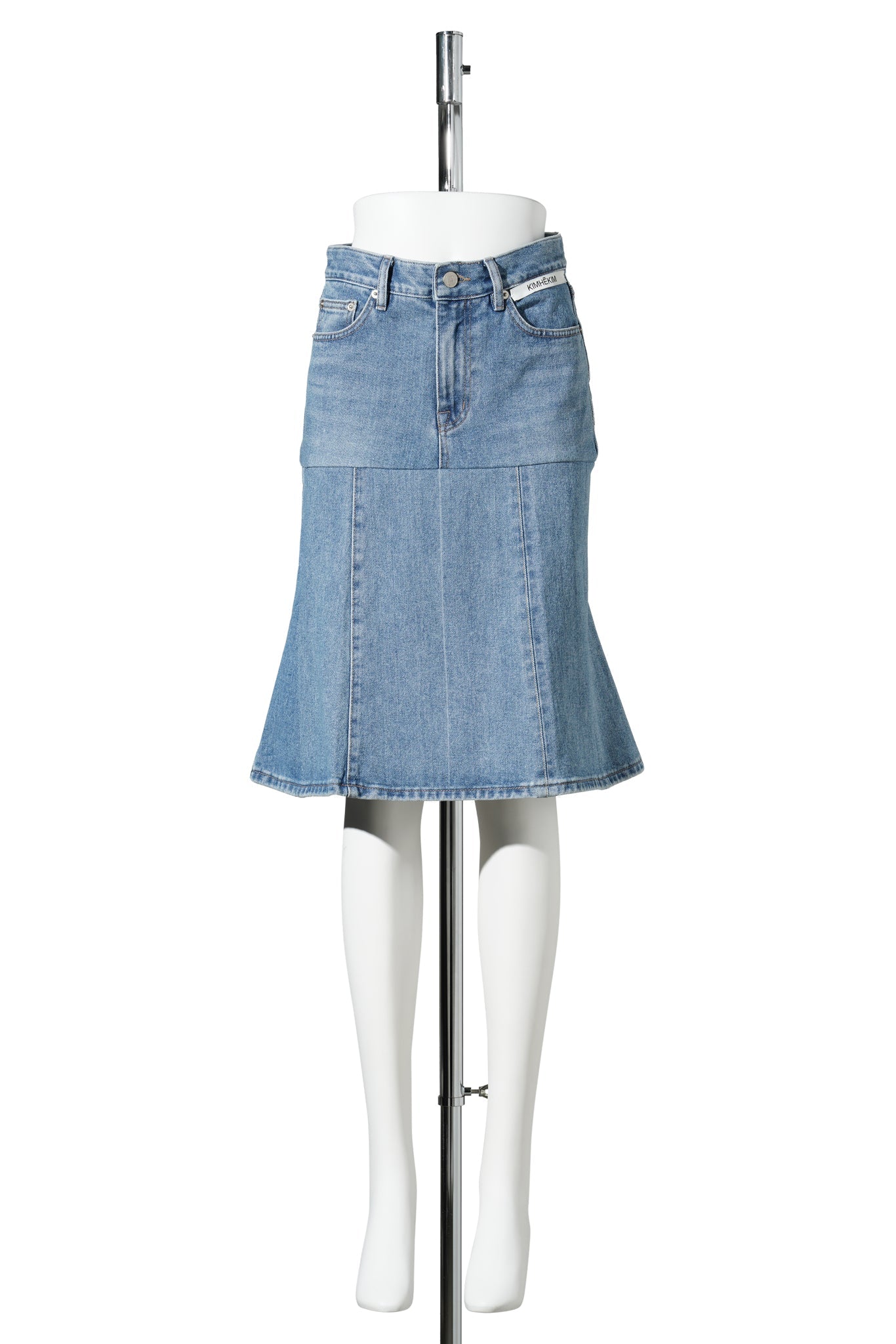 REFORMED DENIM SKIRT / SKY BLUE
