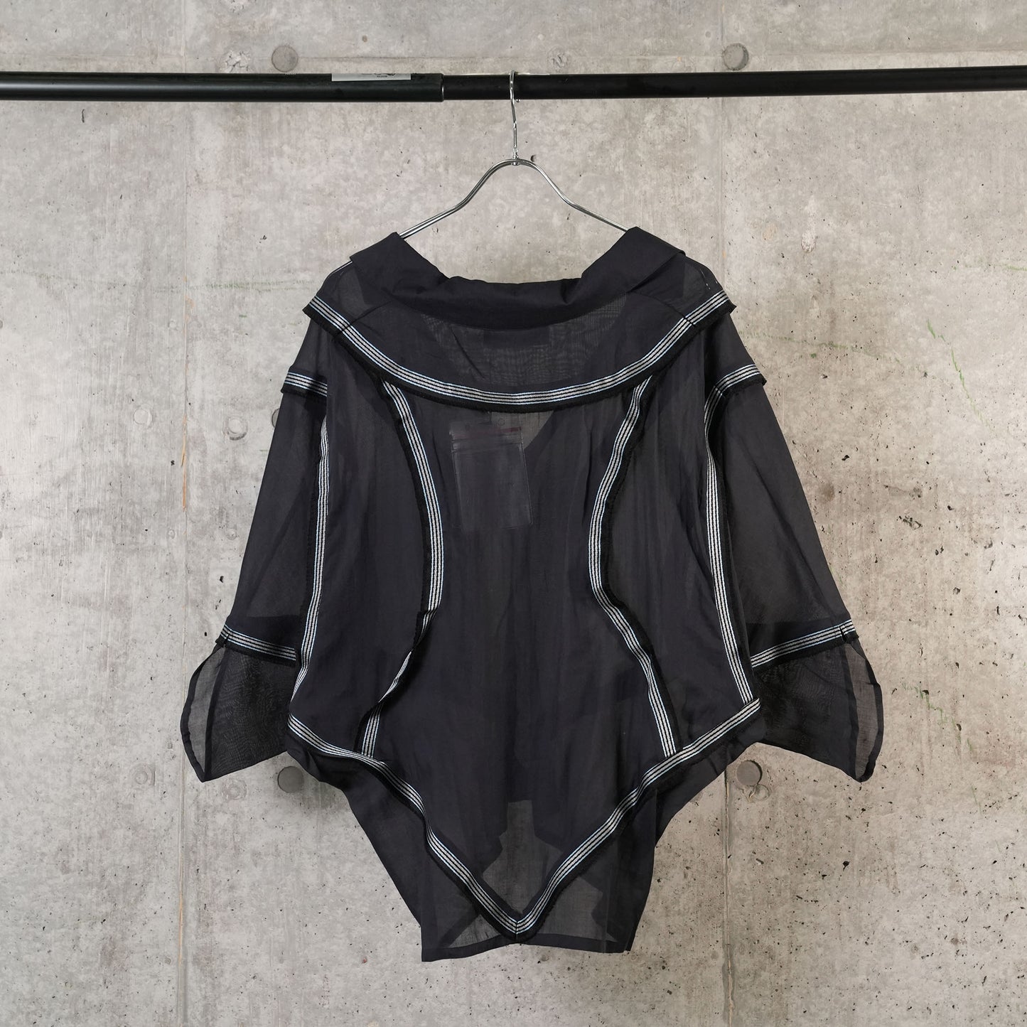 SENTRY BLOUSE / PITCH BLACK