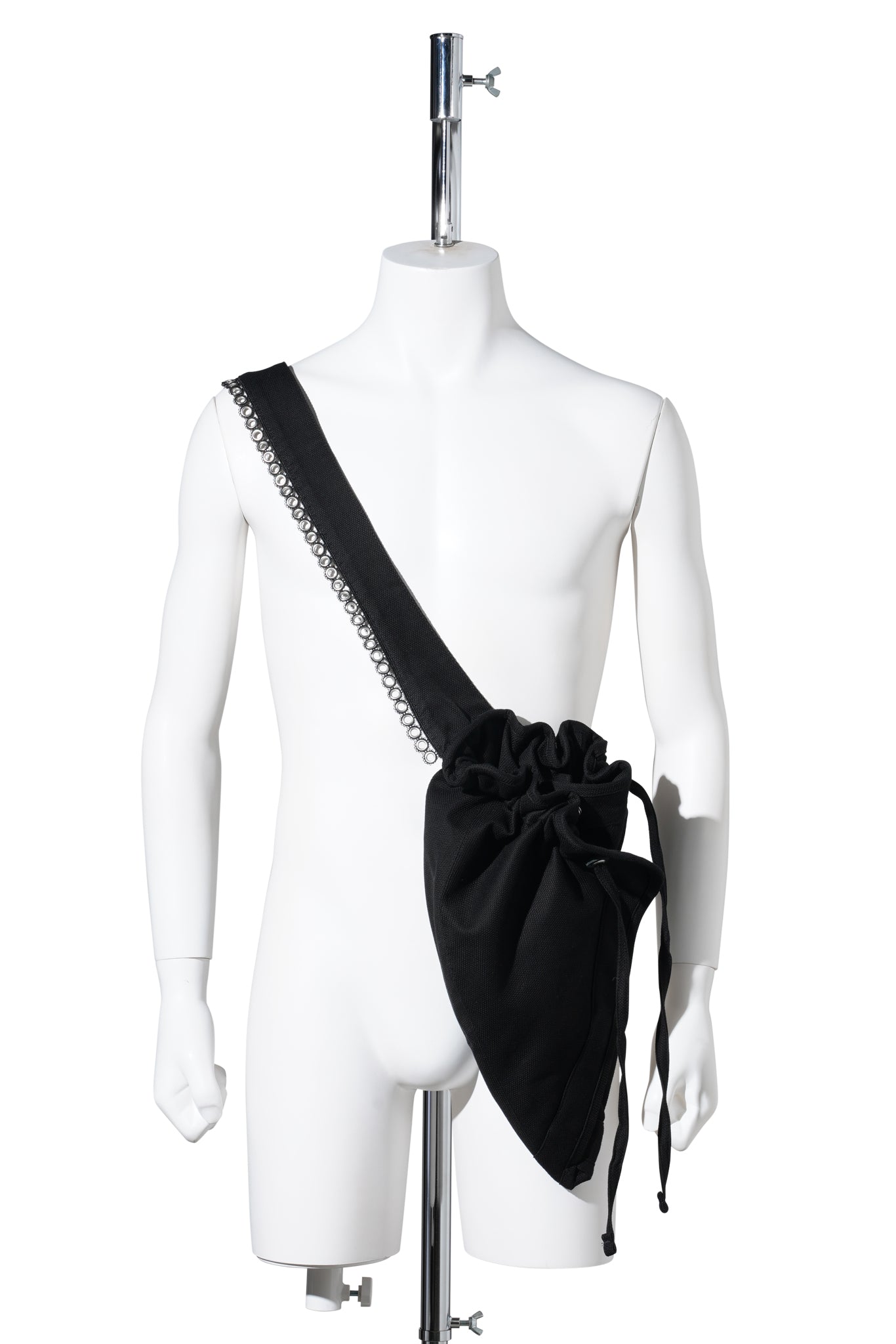 KEST POUCH BAG / SPACE BLACK