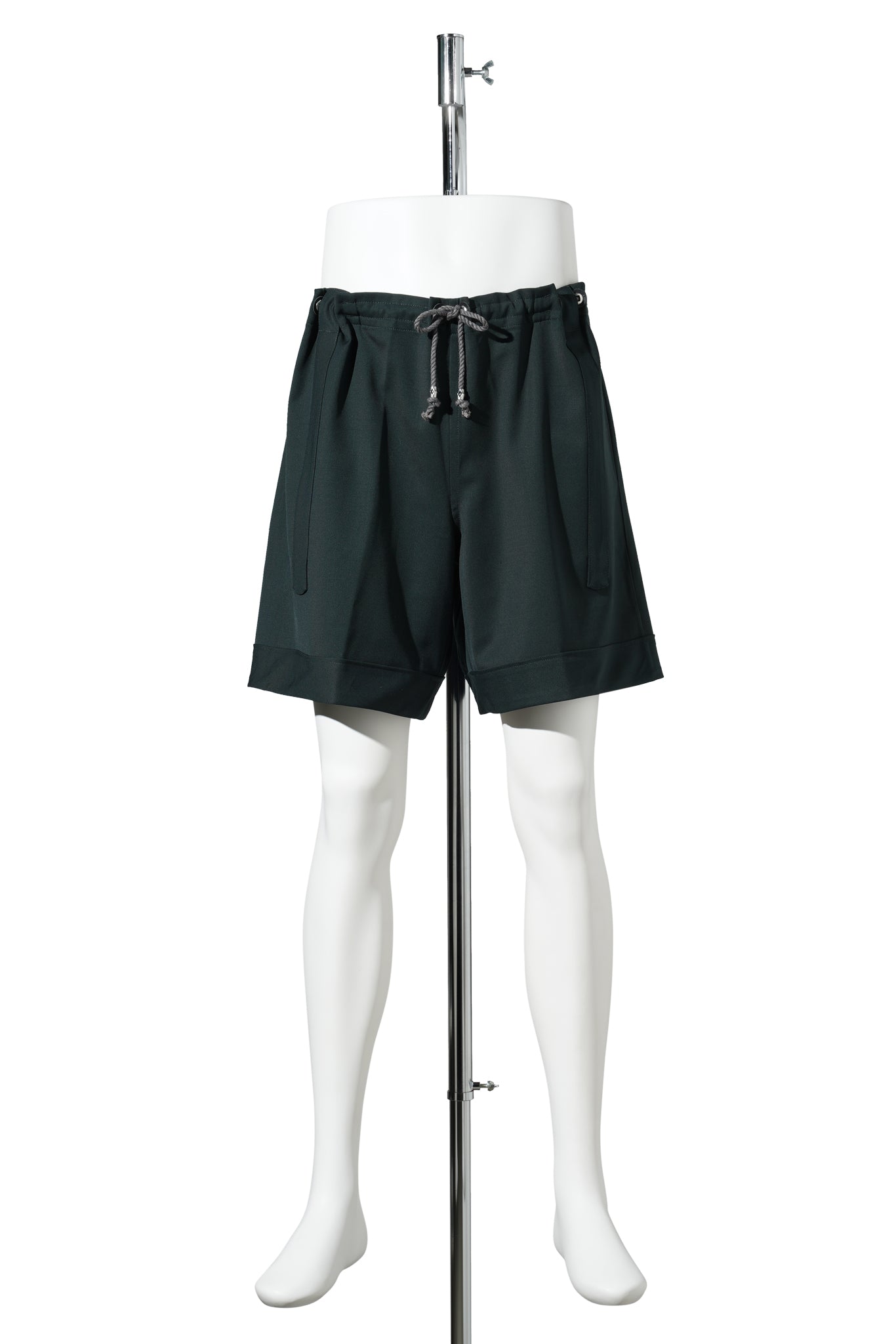 KYAN SHORTS / SCARAB