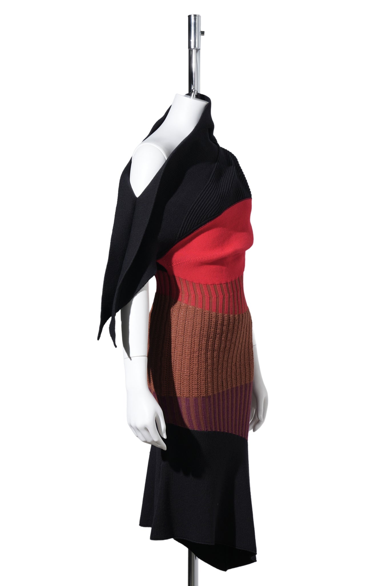 LEMOYNE KNITTED DRESS / BLACK, BROWN & WINE TASTING