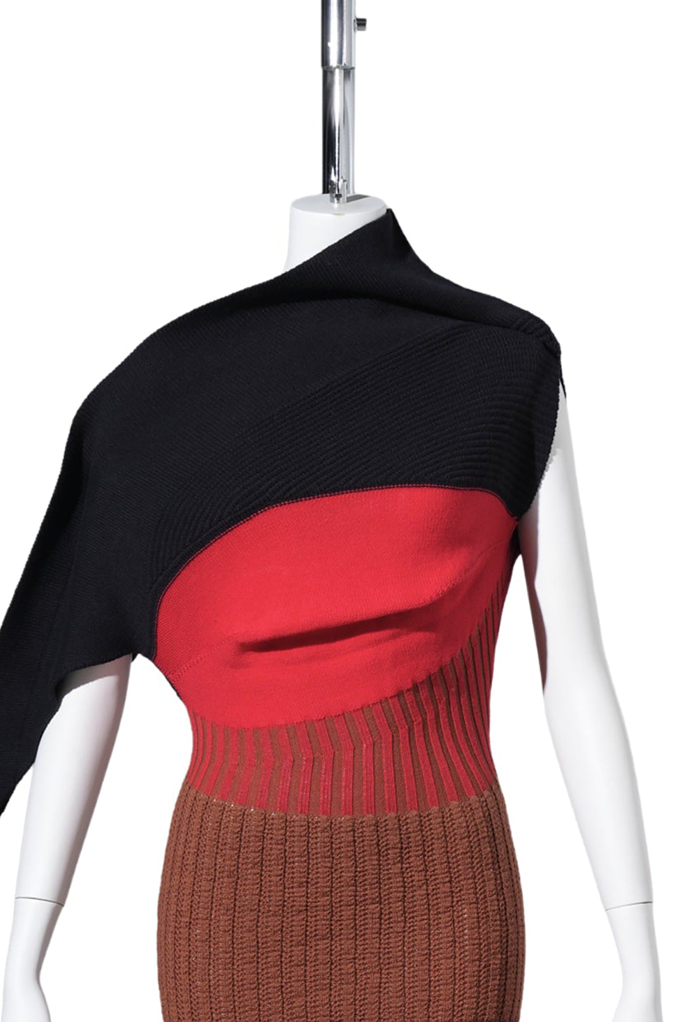 LEMOYNE KNITTED DRESS / BLACK, BROWN & WINE TASTING
