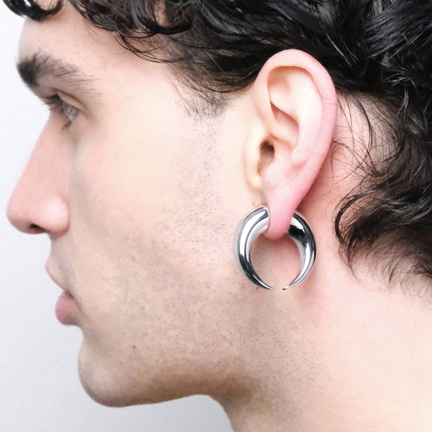 TUSK EARRING / SILVER