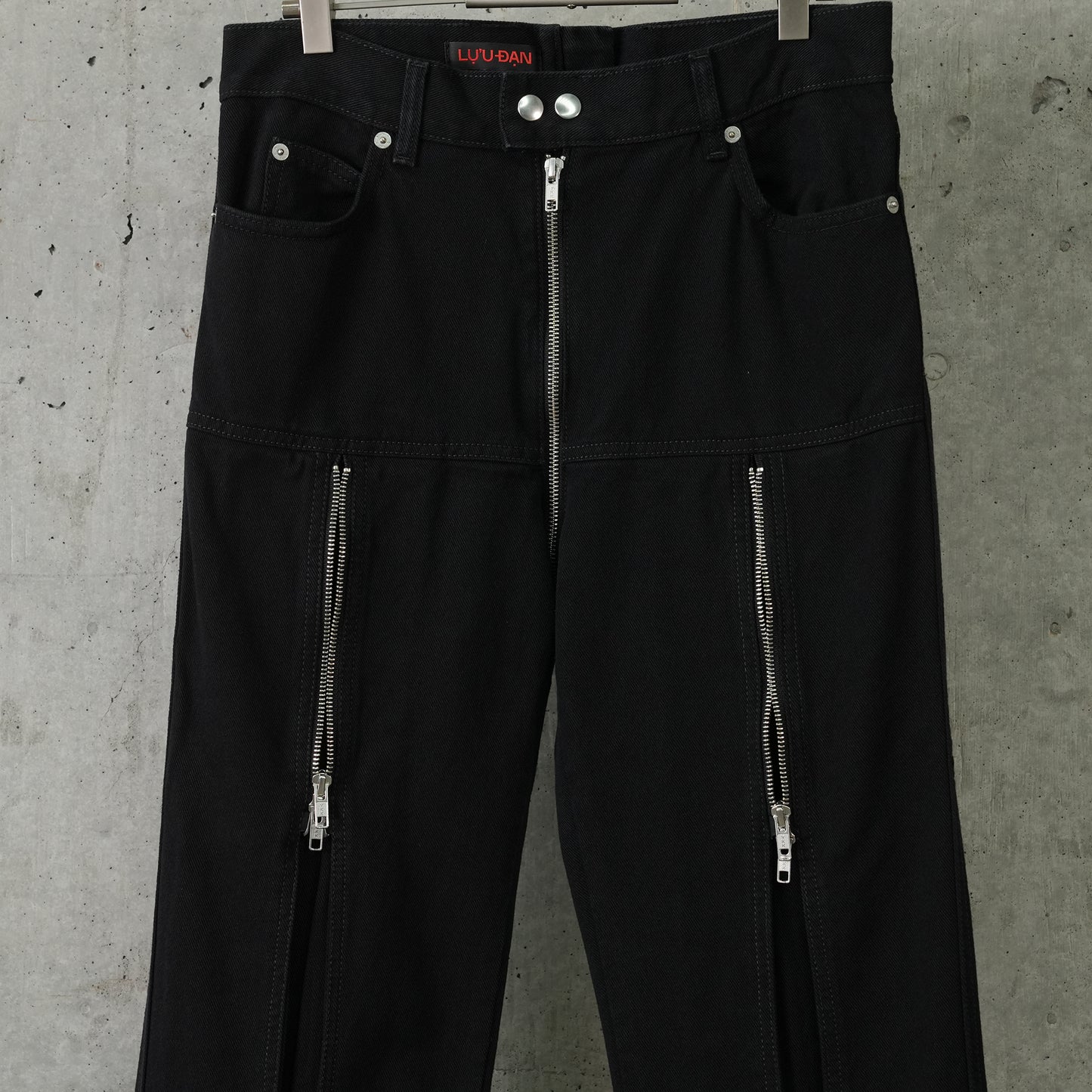 ZIPPED RIOT 5-POCKET / BLACK RINSE