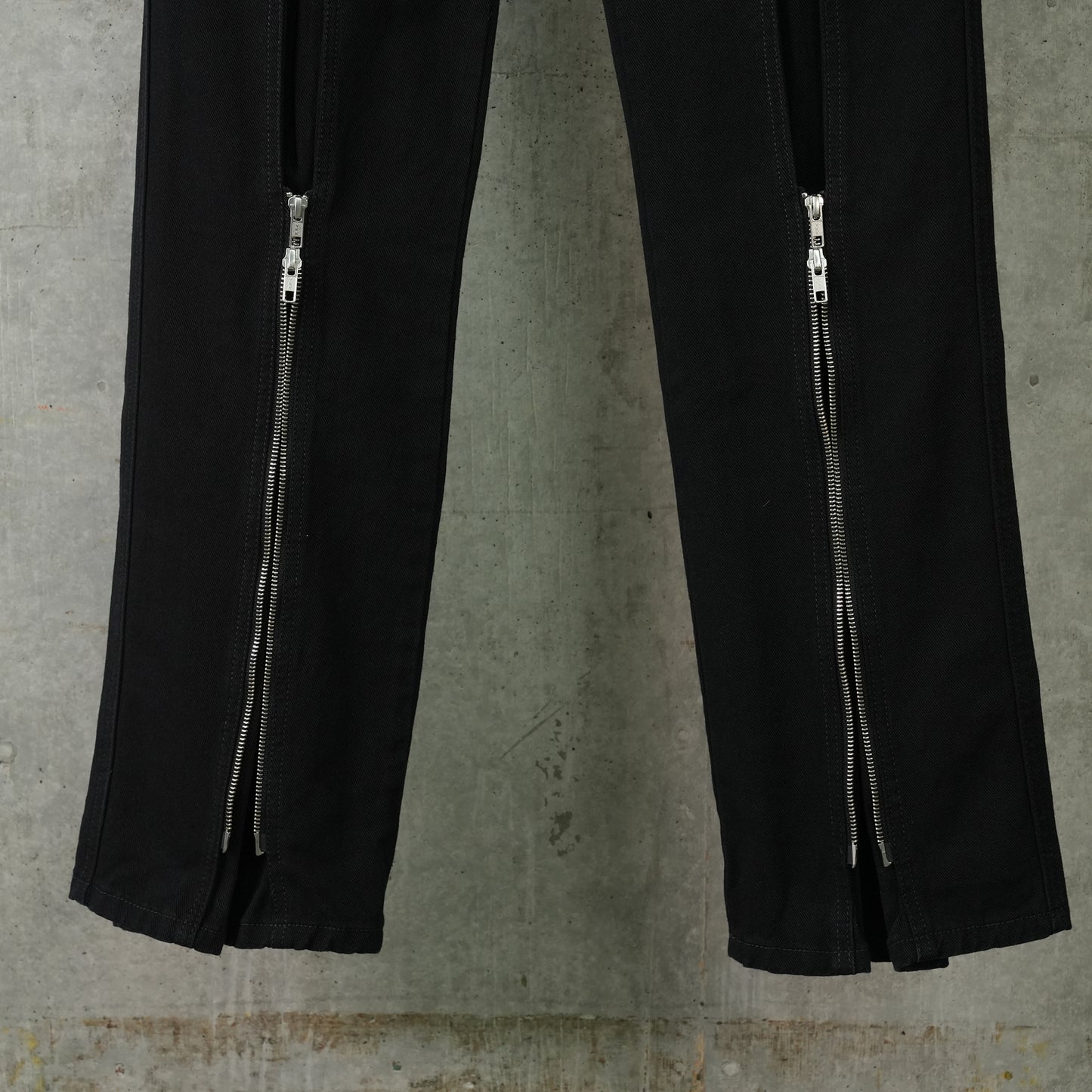 ZIPPED RIOT 5-POCKET / BLACK RINSE