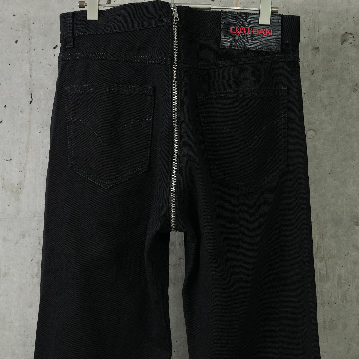 ZIPPED RIOT 5-POCKET / BLACK RINSE