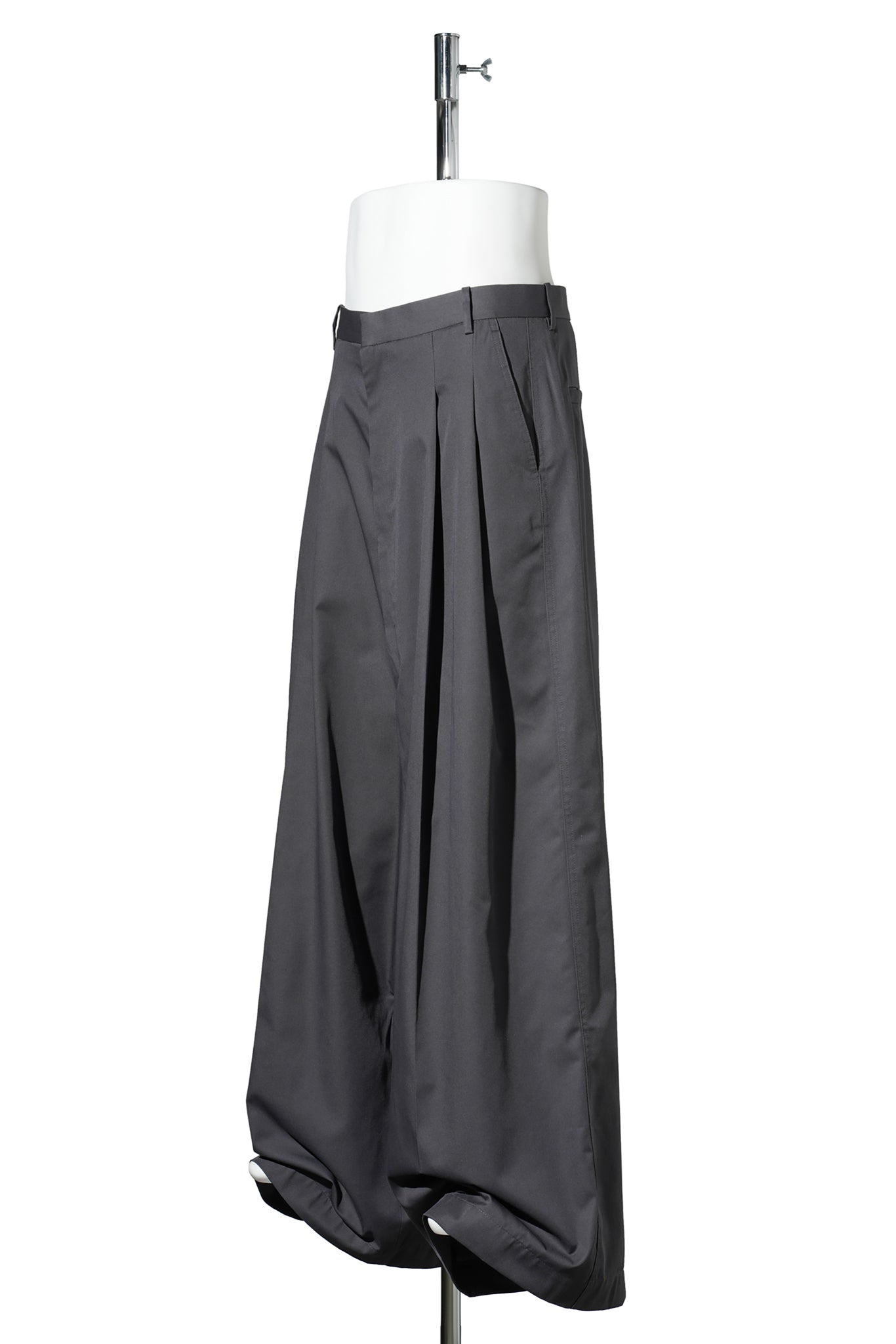 LOWLINE TROUSERS / GREY