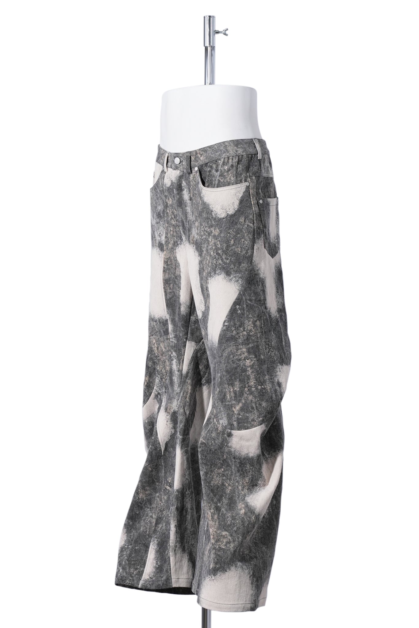 ENGINEERED RENAISSANCE FLARE / SINGED CHALK