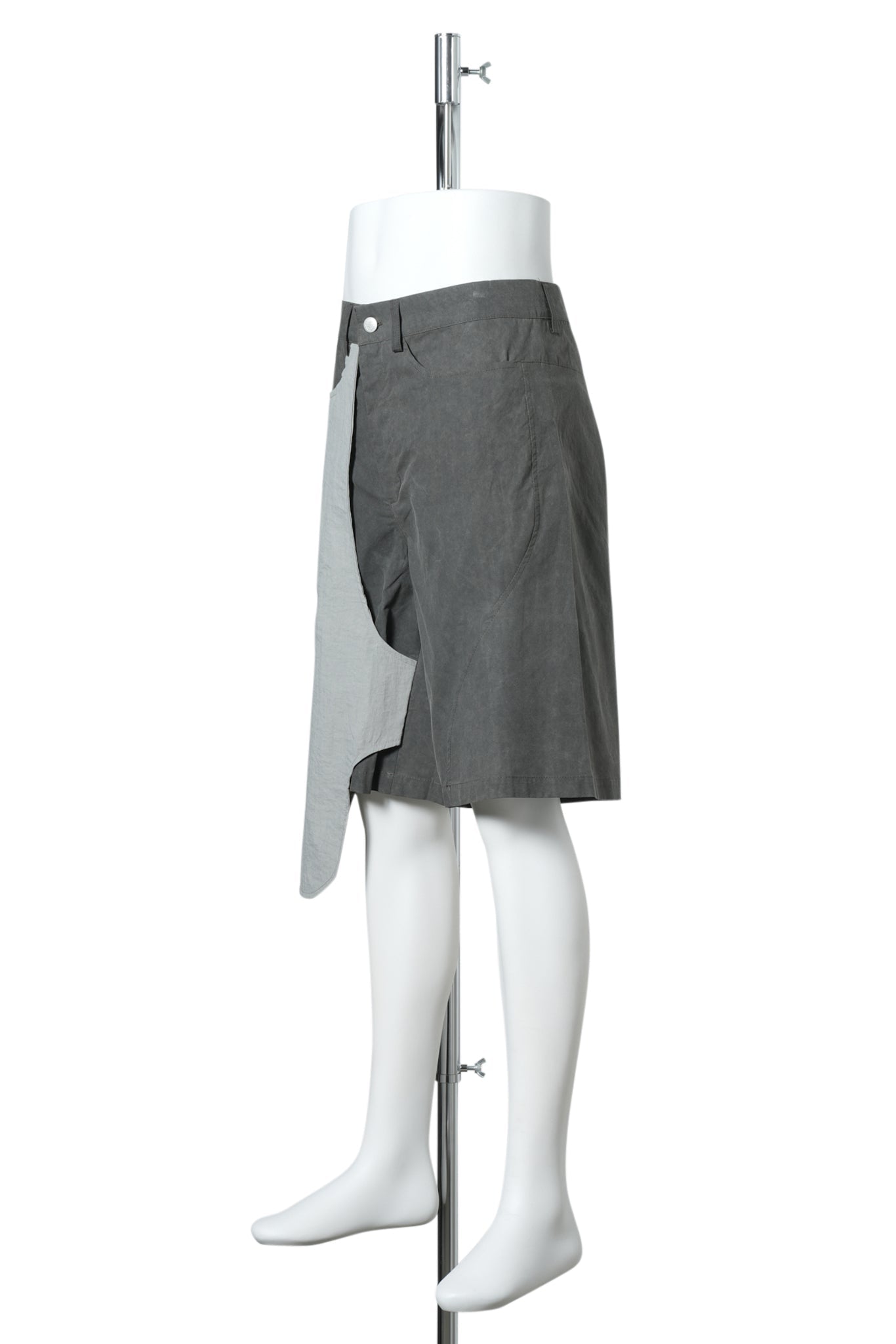 OLLY HOLSTER SHORTS / BEIGE