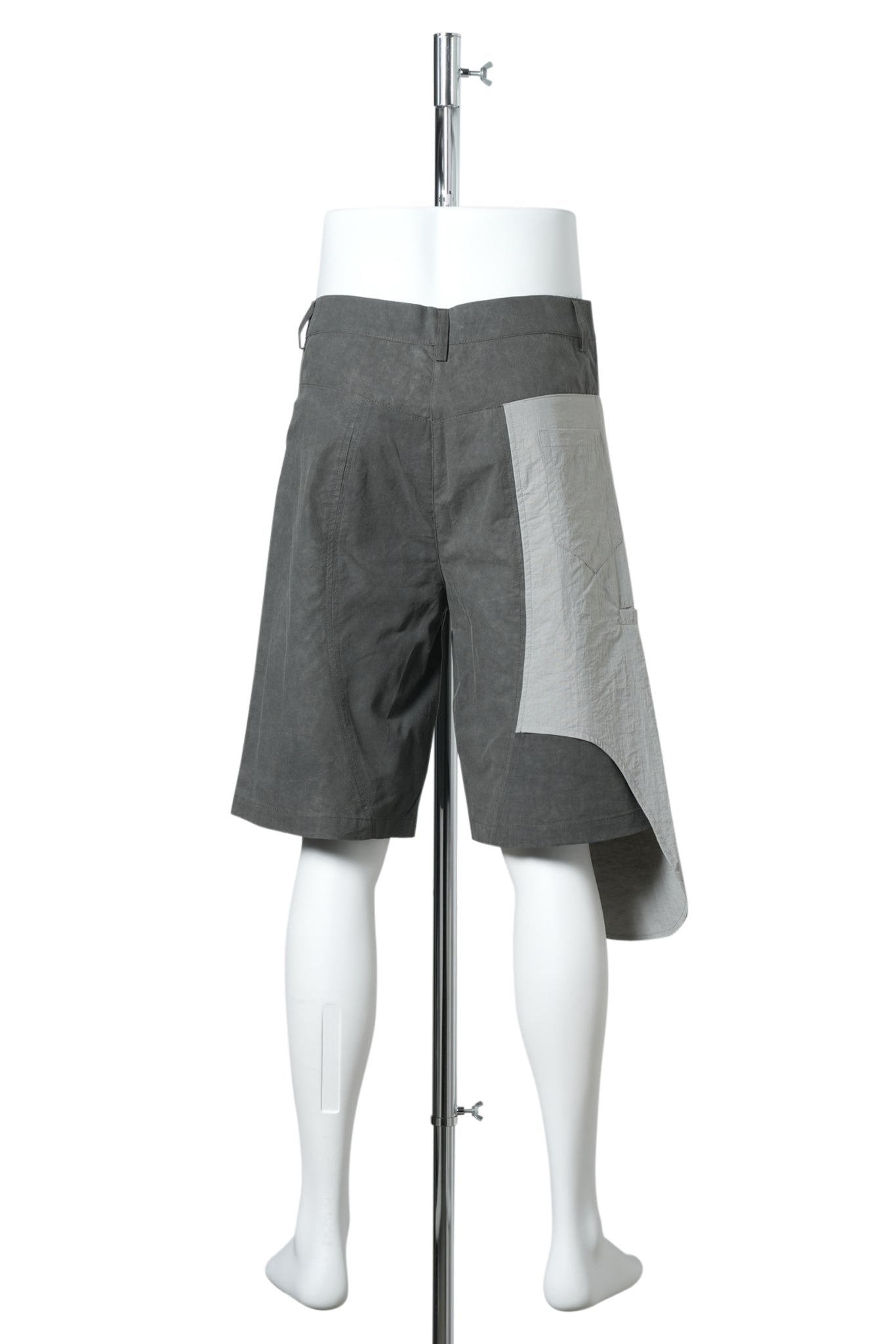 OLLY HOLSTER SHORTS / BEIGE