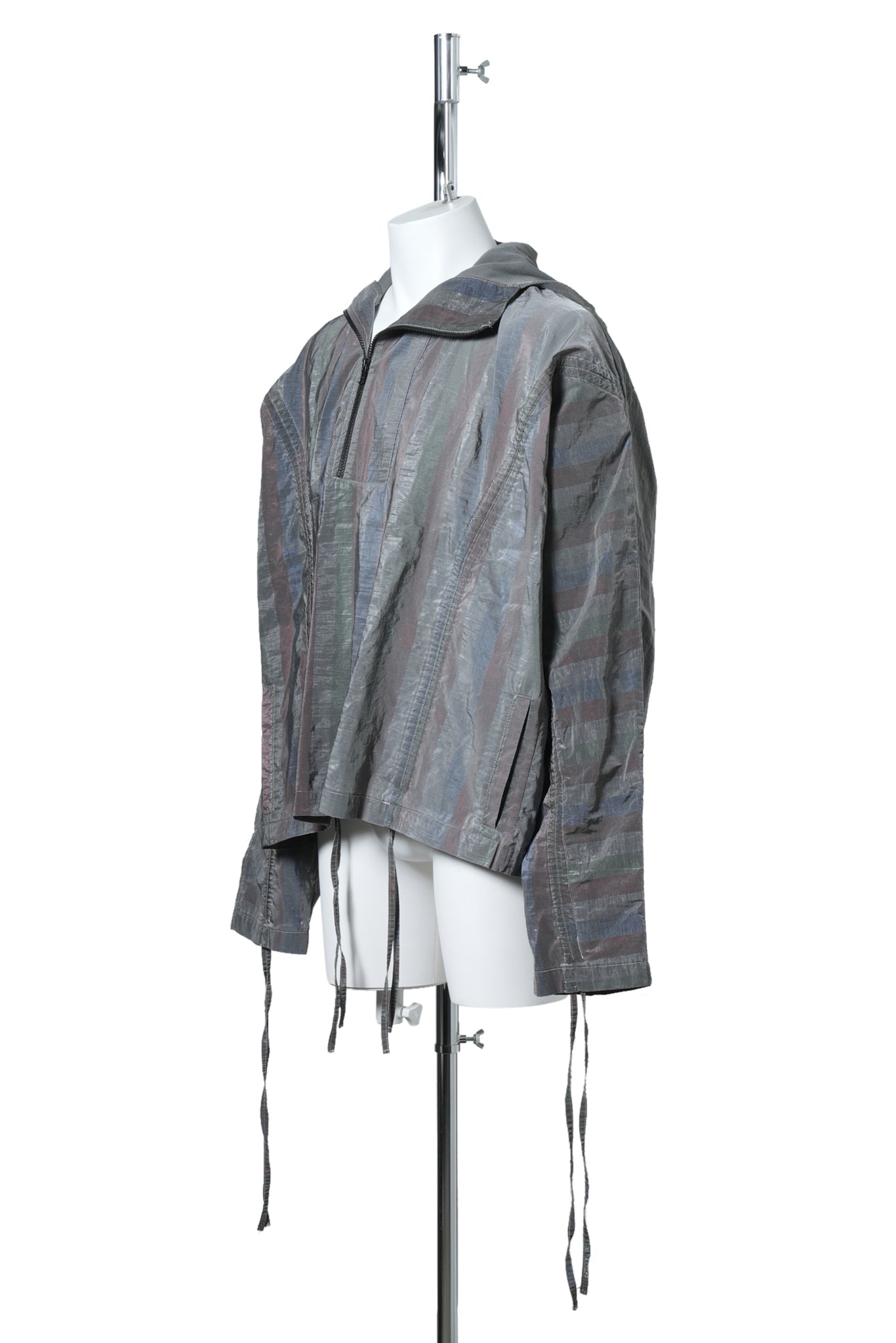 METAMORPHASIS WINDBREAKER / STRIPE CHARCOAL
