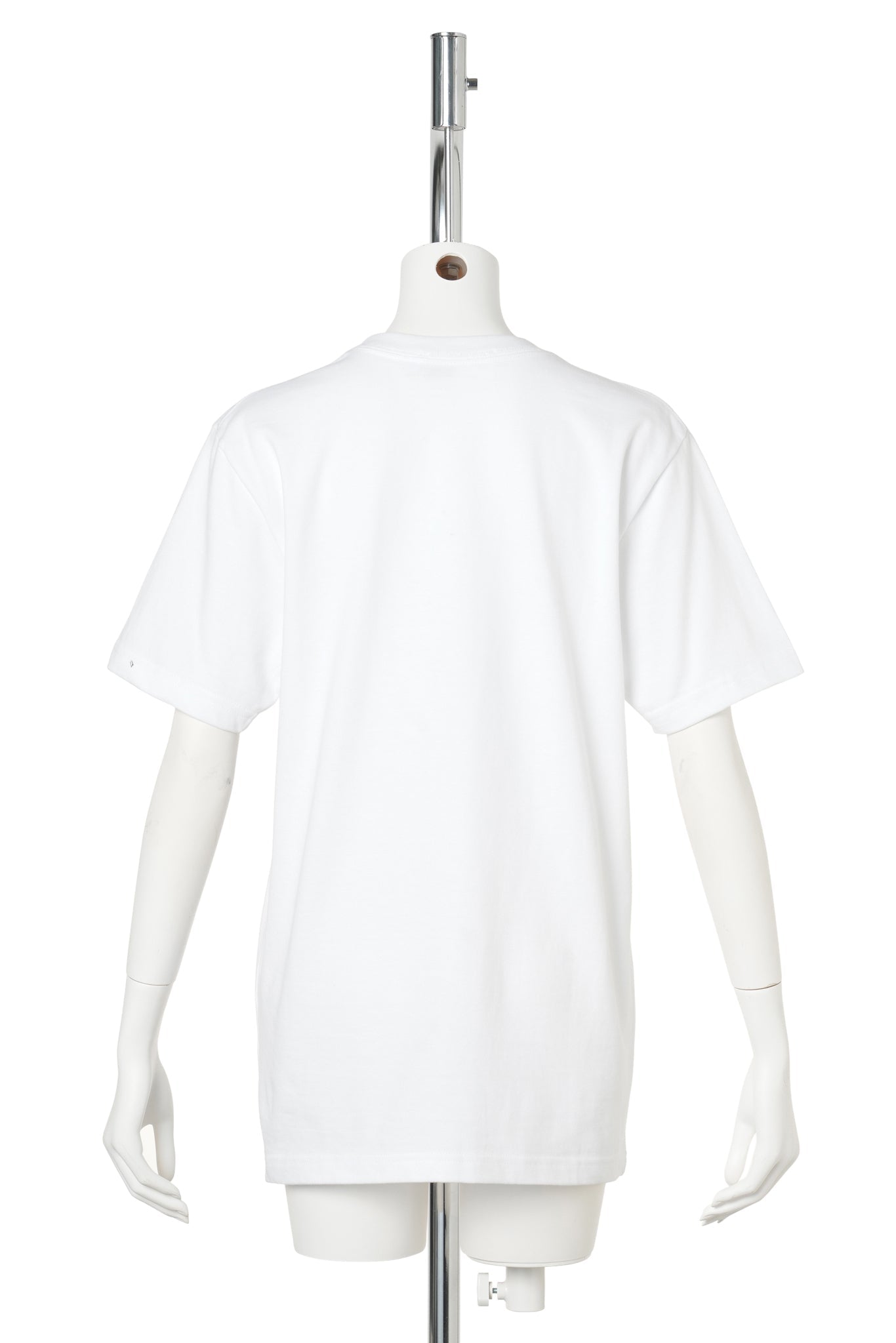 EMBROIDE RED QUEREMOS PASTELES CAKE PATCH TEE / WHITE