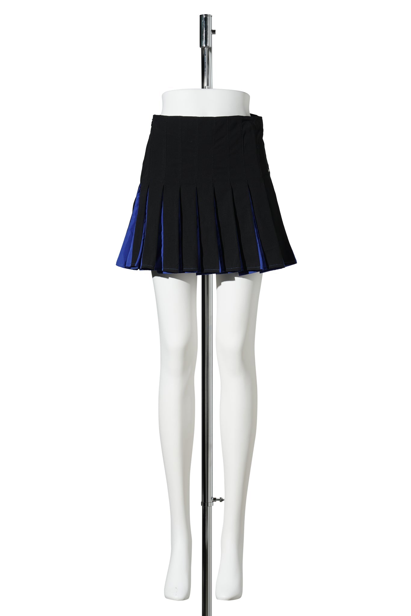 BIG CHEER PLEAT SKIRT / BLACK/BLUE