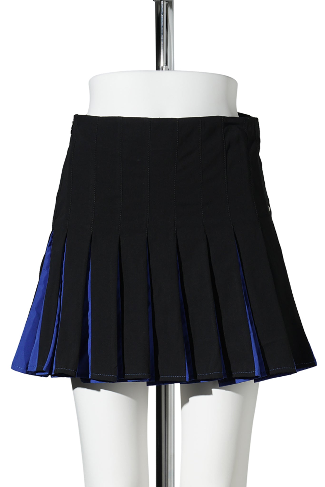 BIG CHEER PLEAT SKIRT / BLACK/BLUE