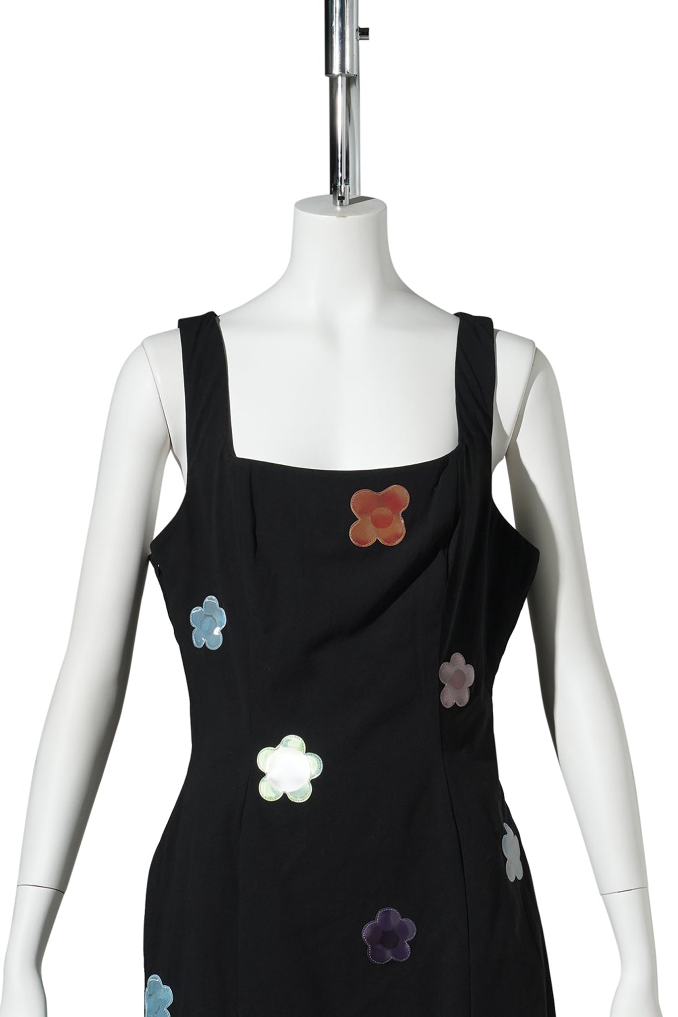 LENTICULAR FLOWER PATCH SQUARE NECK MINI DRESS / BLACK W/FLOWER PATCH