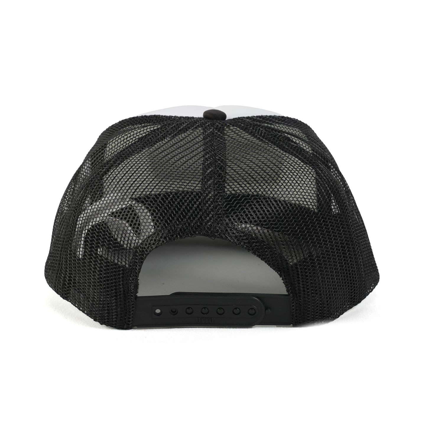 EMBROID TRUCKR CAP(LM CLOTHING) / BLACK x WHITE