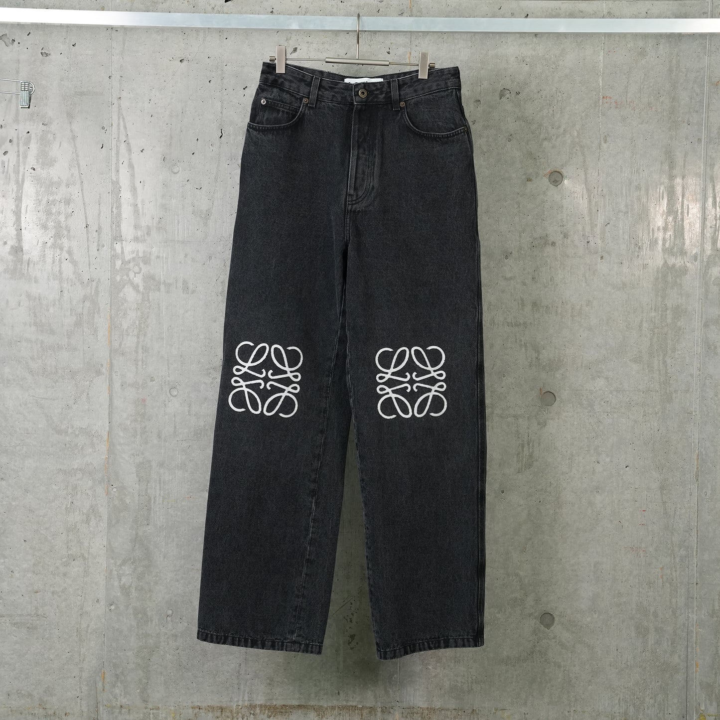 ANAGRAM BAGGY JEANS / BLACK