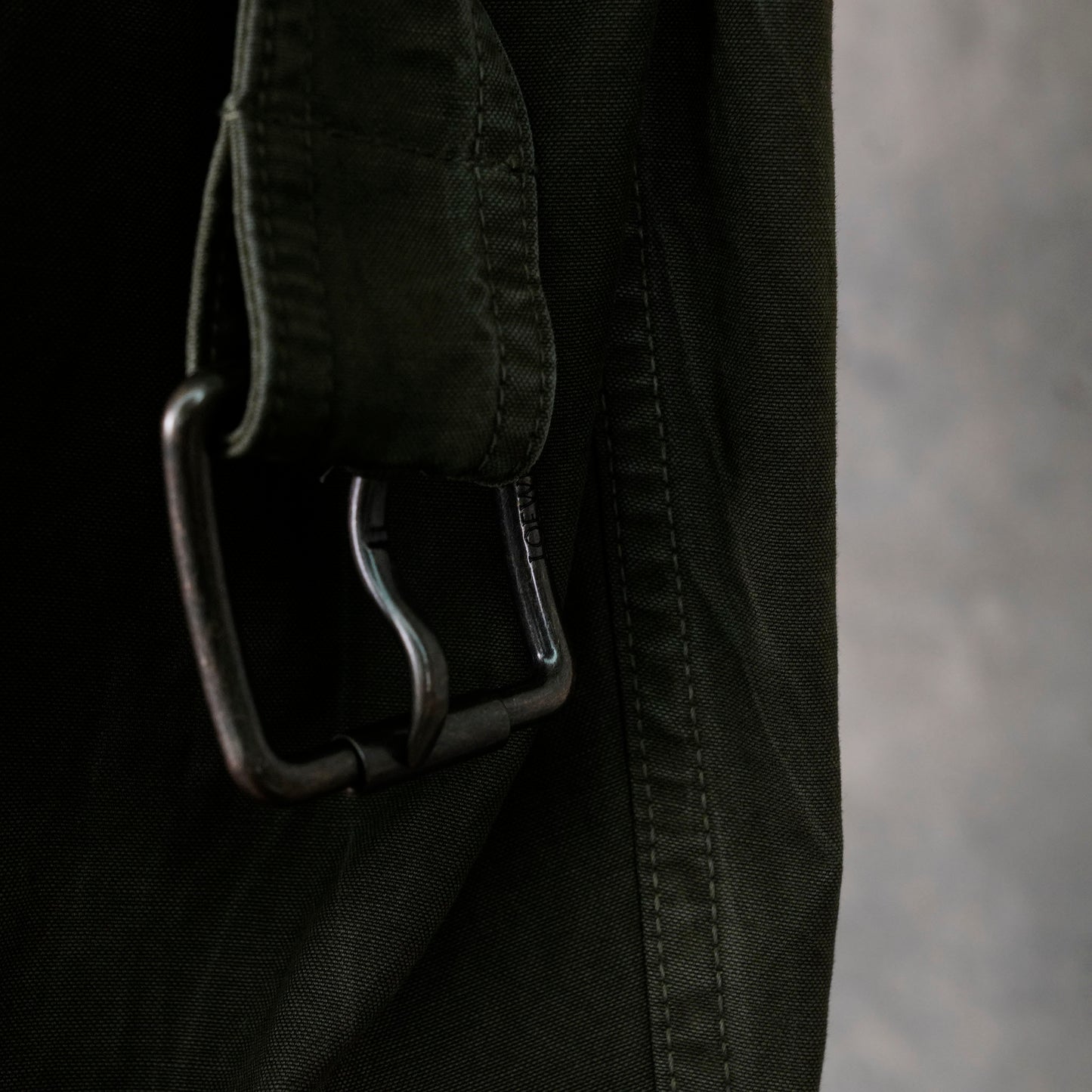 BALLOON CARGO TROUSERS / DEEP OLIVE