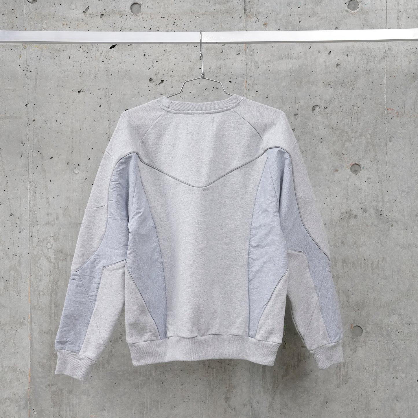 TECH PULLOVER / GREY