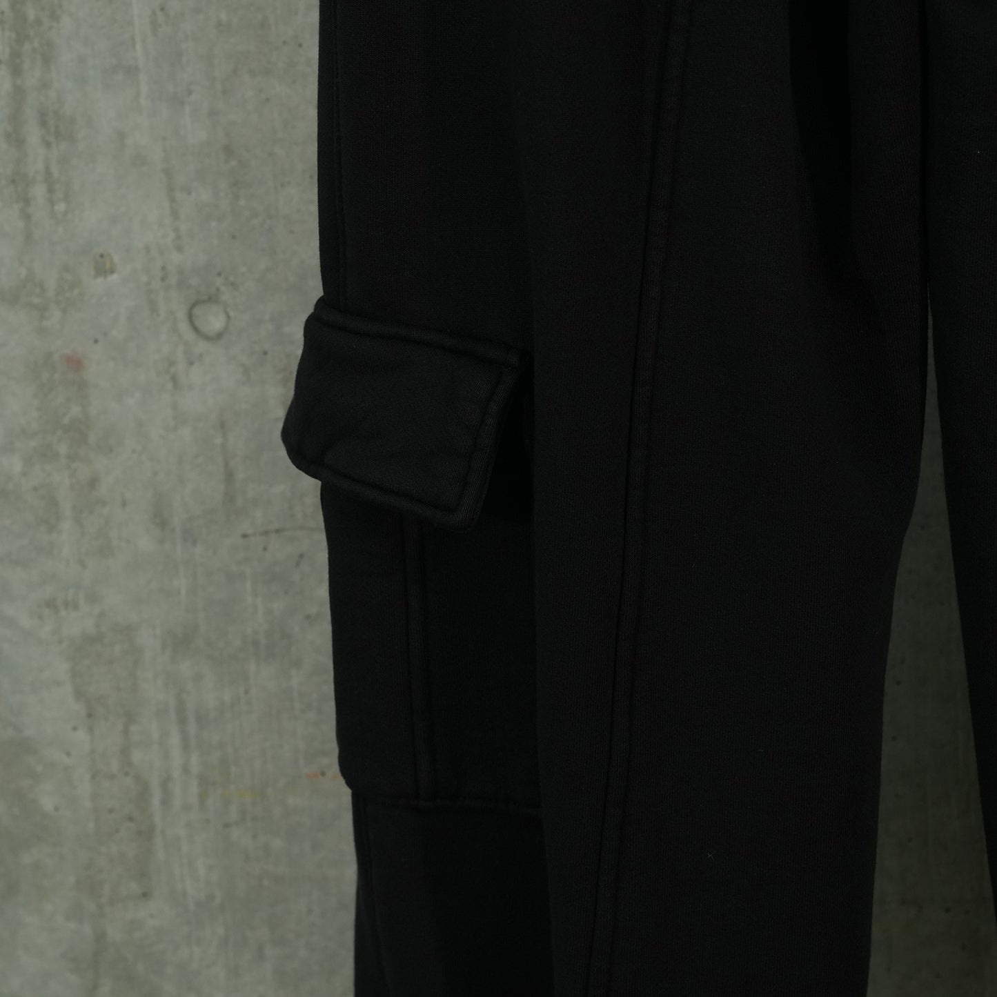 FOREST YOUTH SWEATPANTS / BLACK