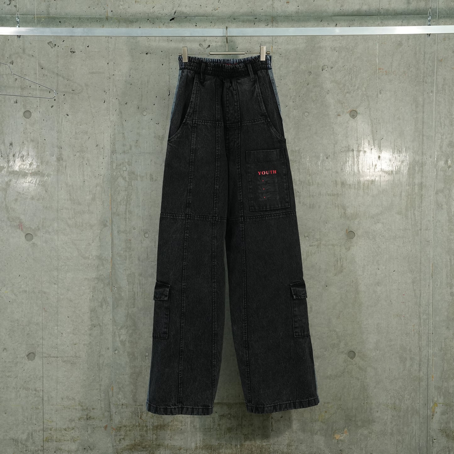 BICOLOR ANTI DENIM PANTS #1 / WASHED BLACK AND BLUE