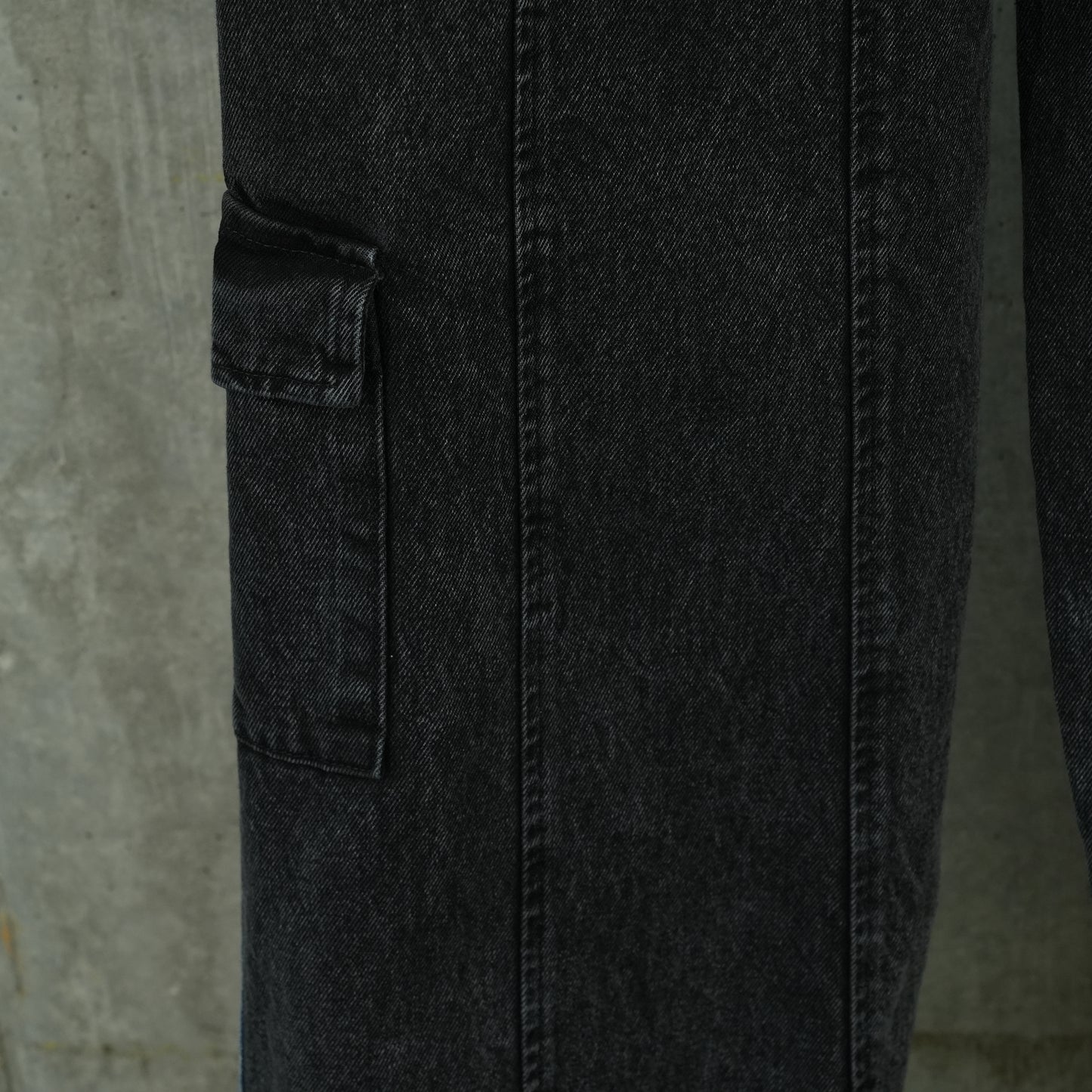 BICOLOR ANTI DENIM PANTS #1 / WASHED BLACK AND BLUE