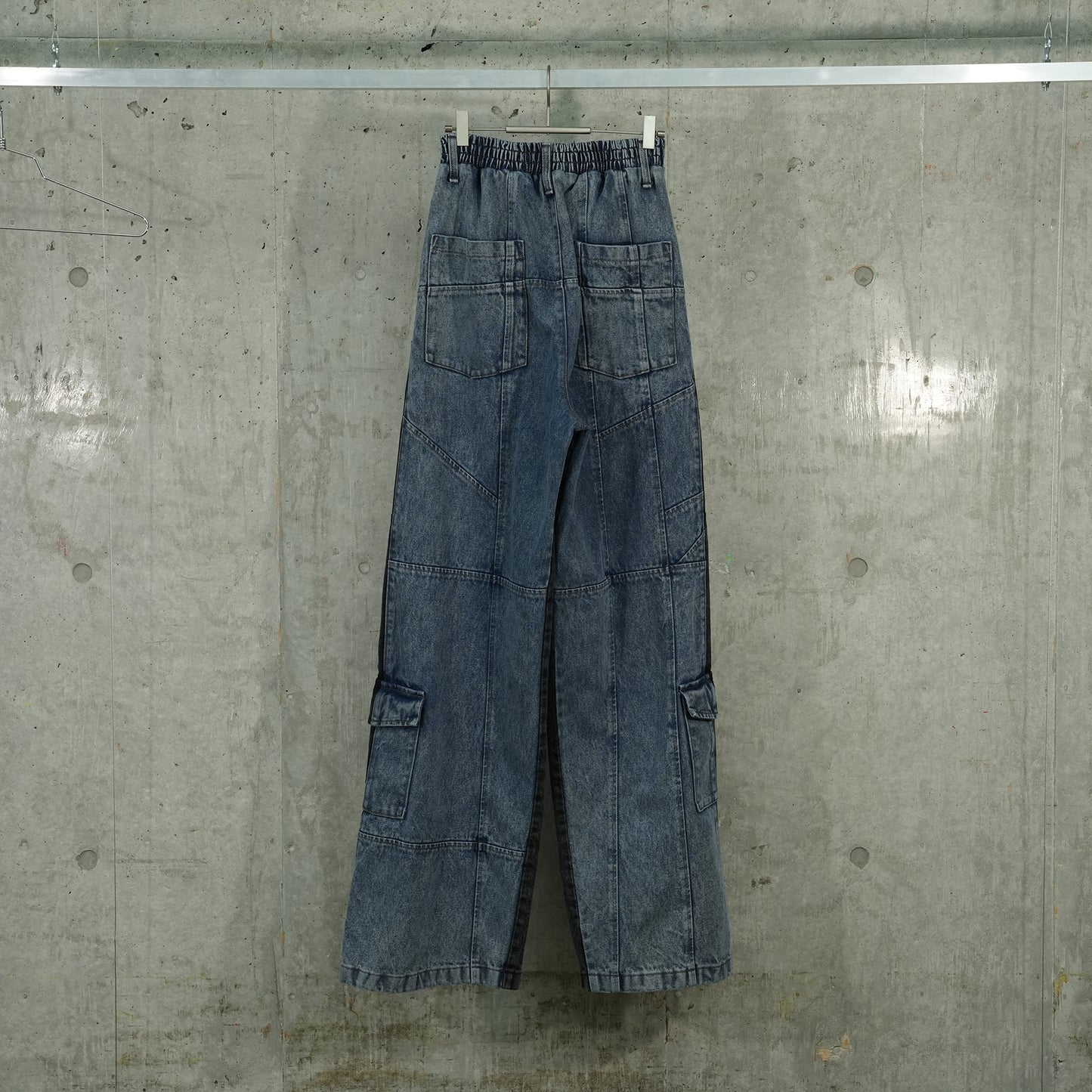 BICOLOR ANTI DENIM PANTS #1 / WASHED BLACK AND BLUE