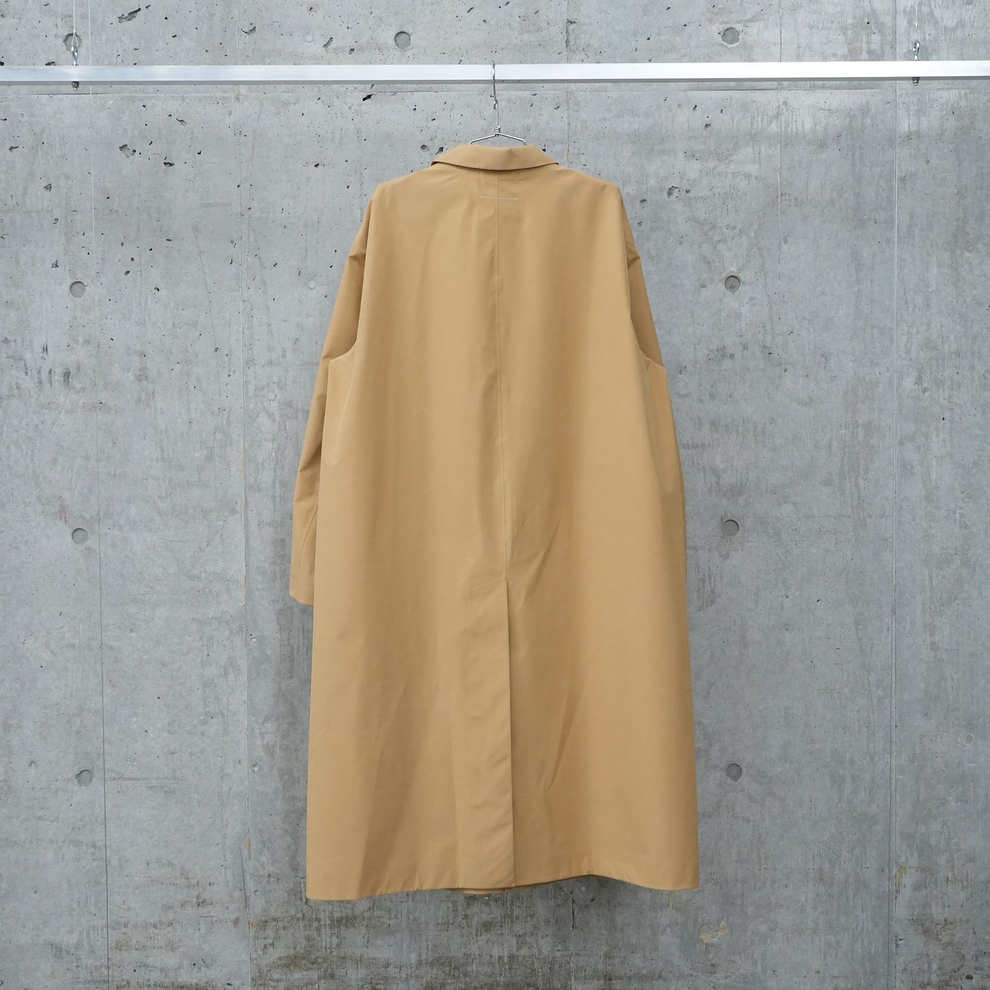 TRENCH COAT / 128