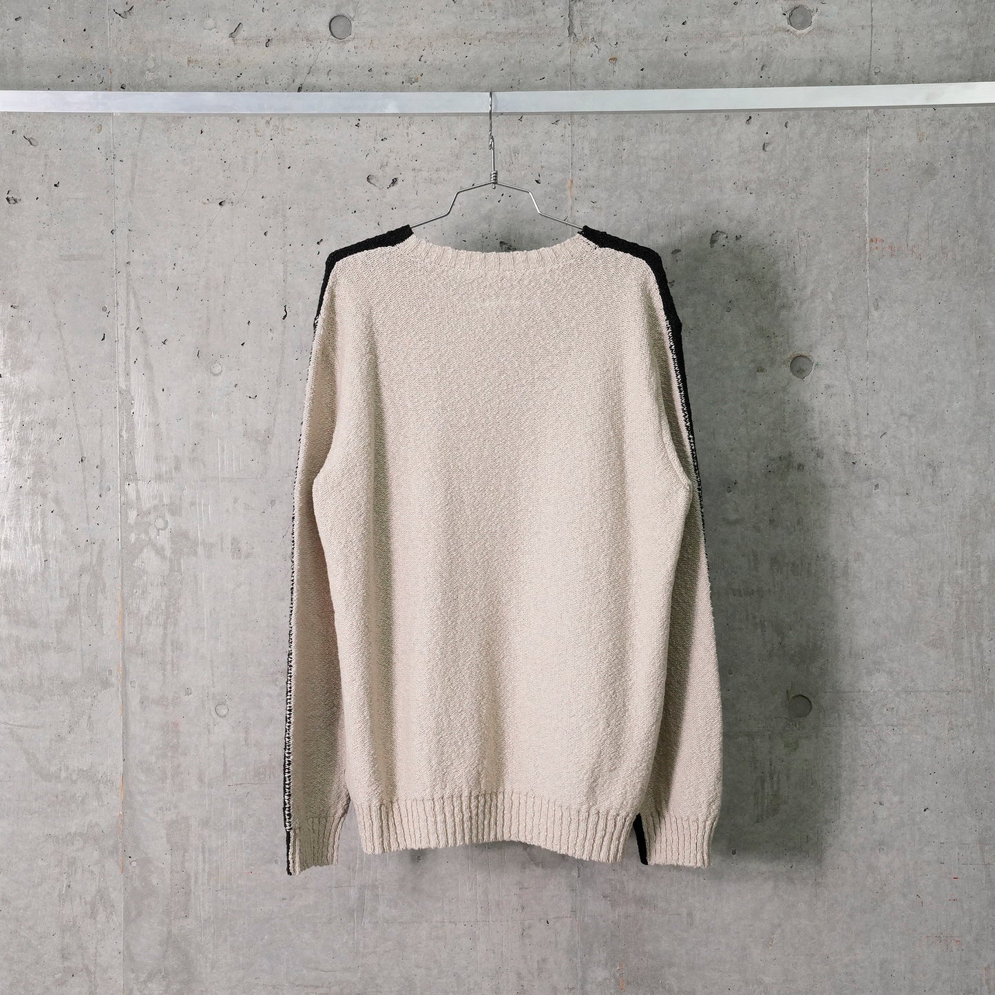 CREWNECK / 962