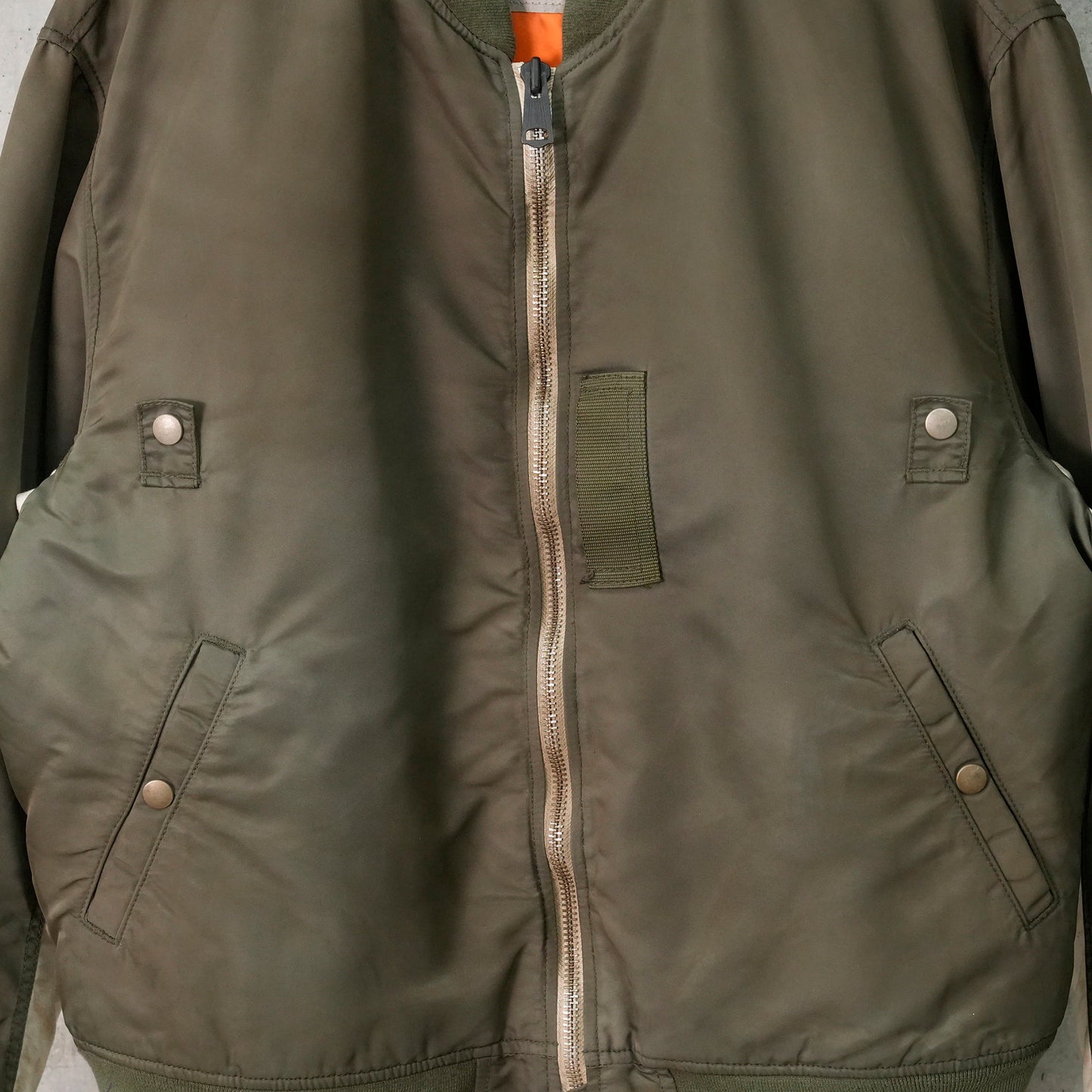 MADNESS VINTAGE MA-1 FLIGHT BOMBER / ARMY GREEN