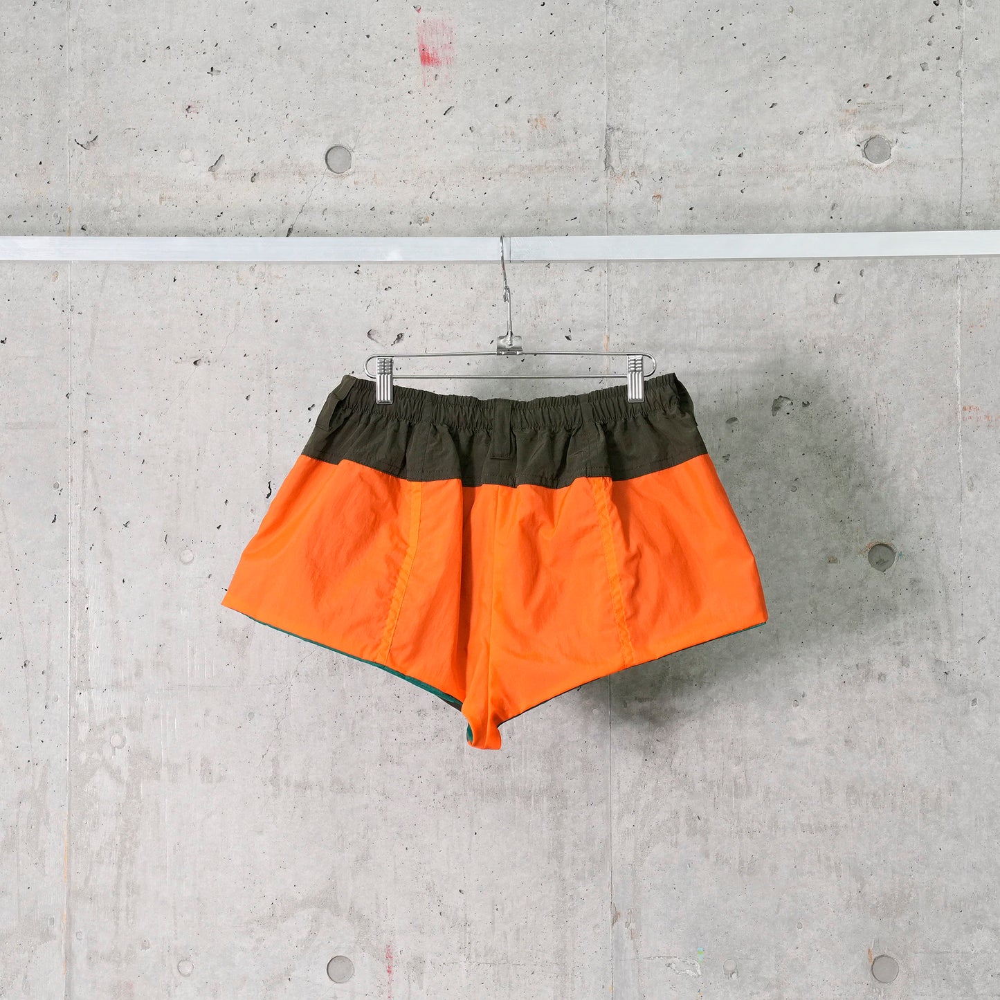 TRACK SHORTS / KAKI MULTI